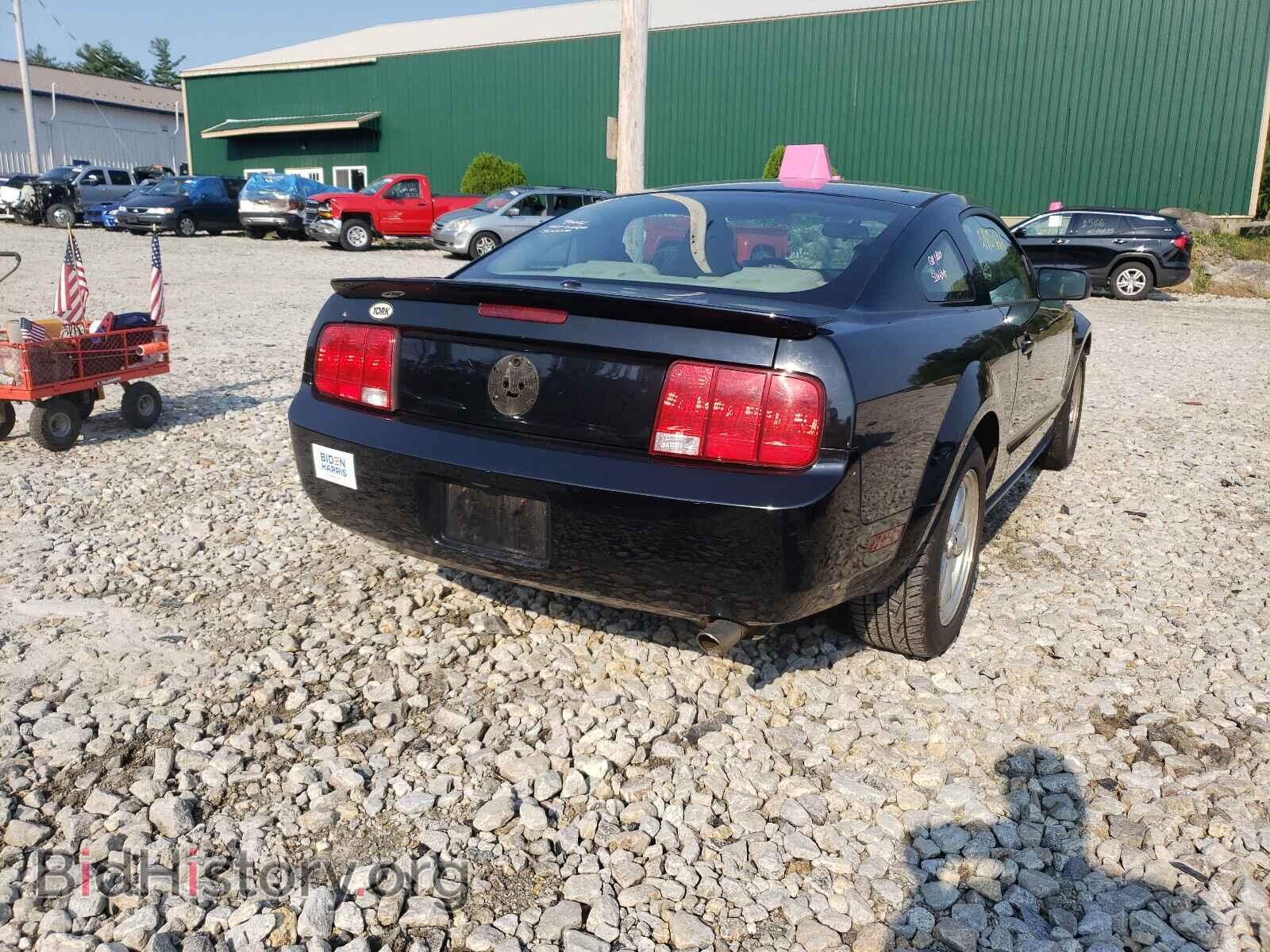 2008 FORD MUSTANG - VIN: 1ZVHT80N585133269 - Фото 4