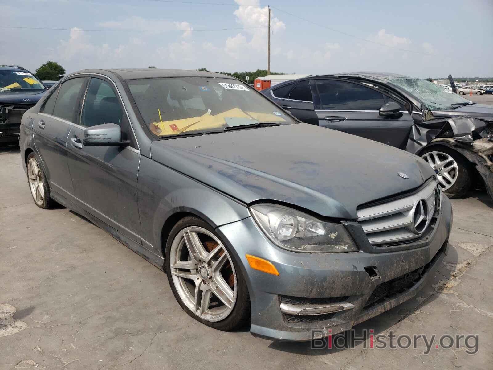 Фотография WDDGF8BB5CA608613 - MERCEDES-BENZ C CLASS 2012