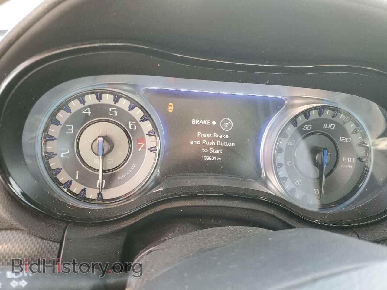 2016 CHRYSLER 300 - VIN: 2C3CCAGG4GH230518 - Фото 9