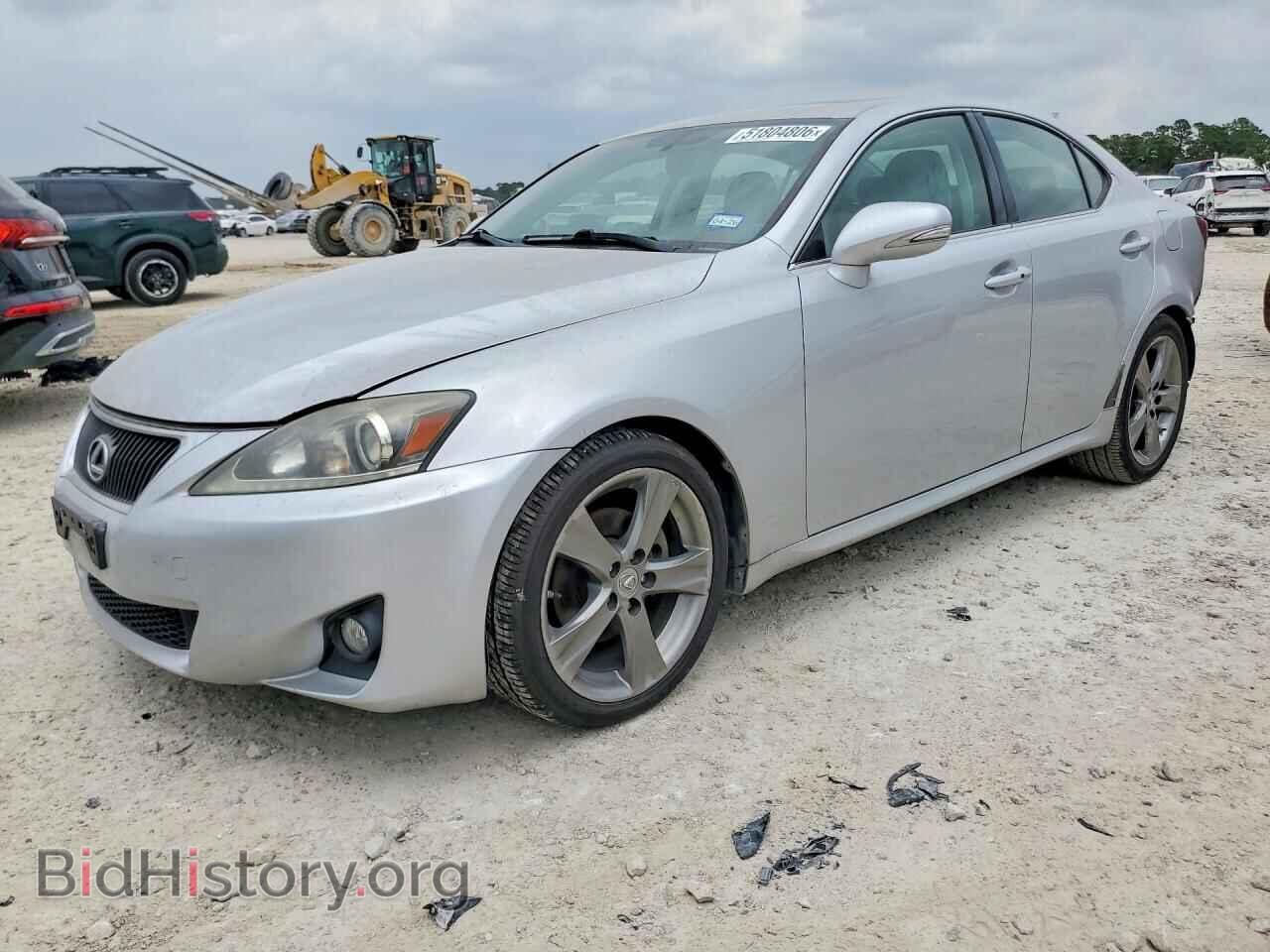 Photo JTHBF5C29B5148105 - LEXUS IS 2011
