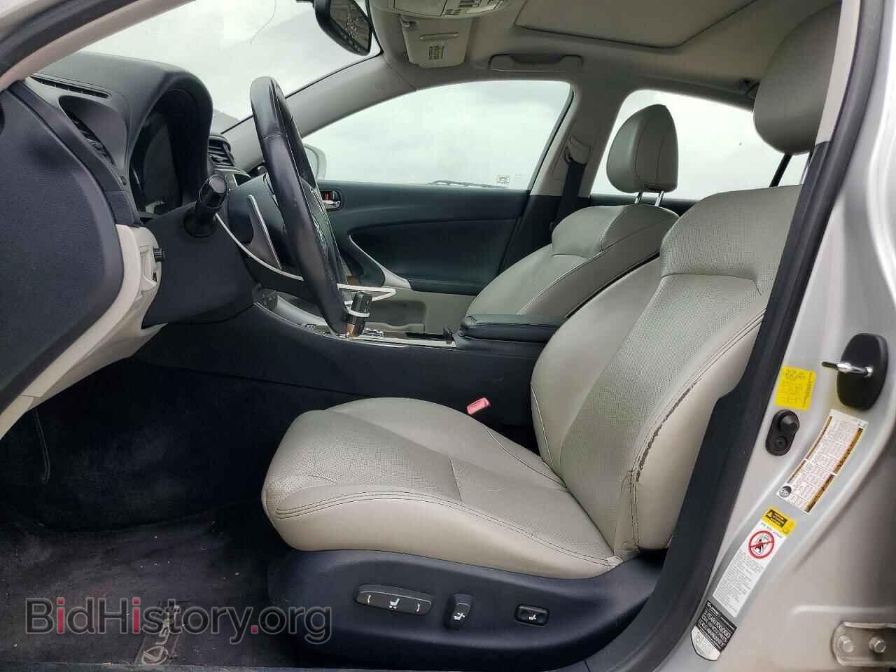 2011 LEXUS IS - VIN: JTHBF5C29B5148105 - Photo 7
