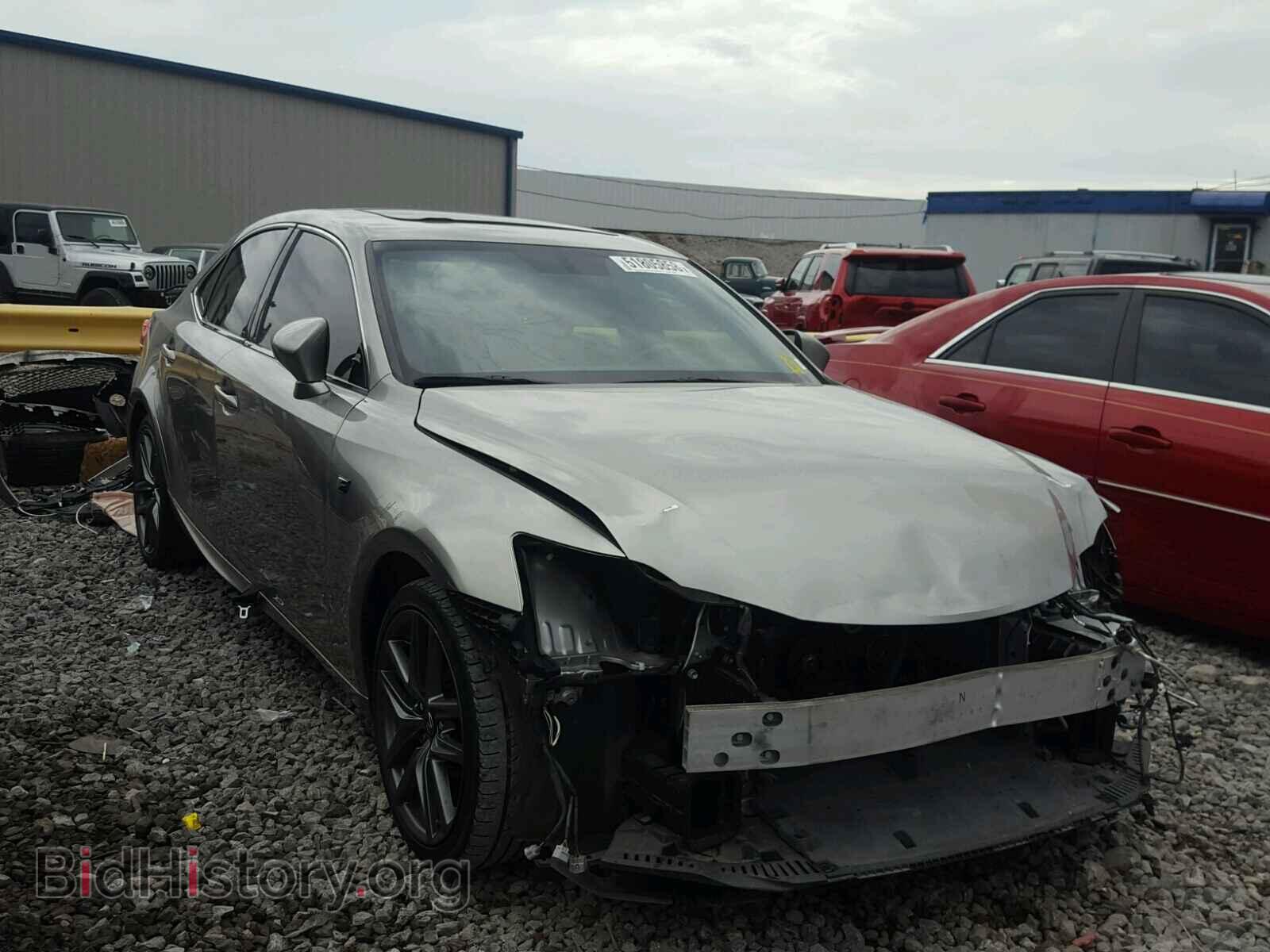 Photo JTHBE1D20F5018861 - LEXUS IS 2015