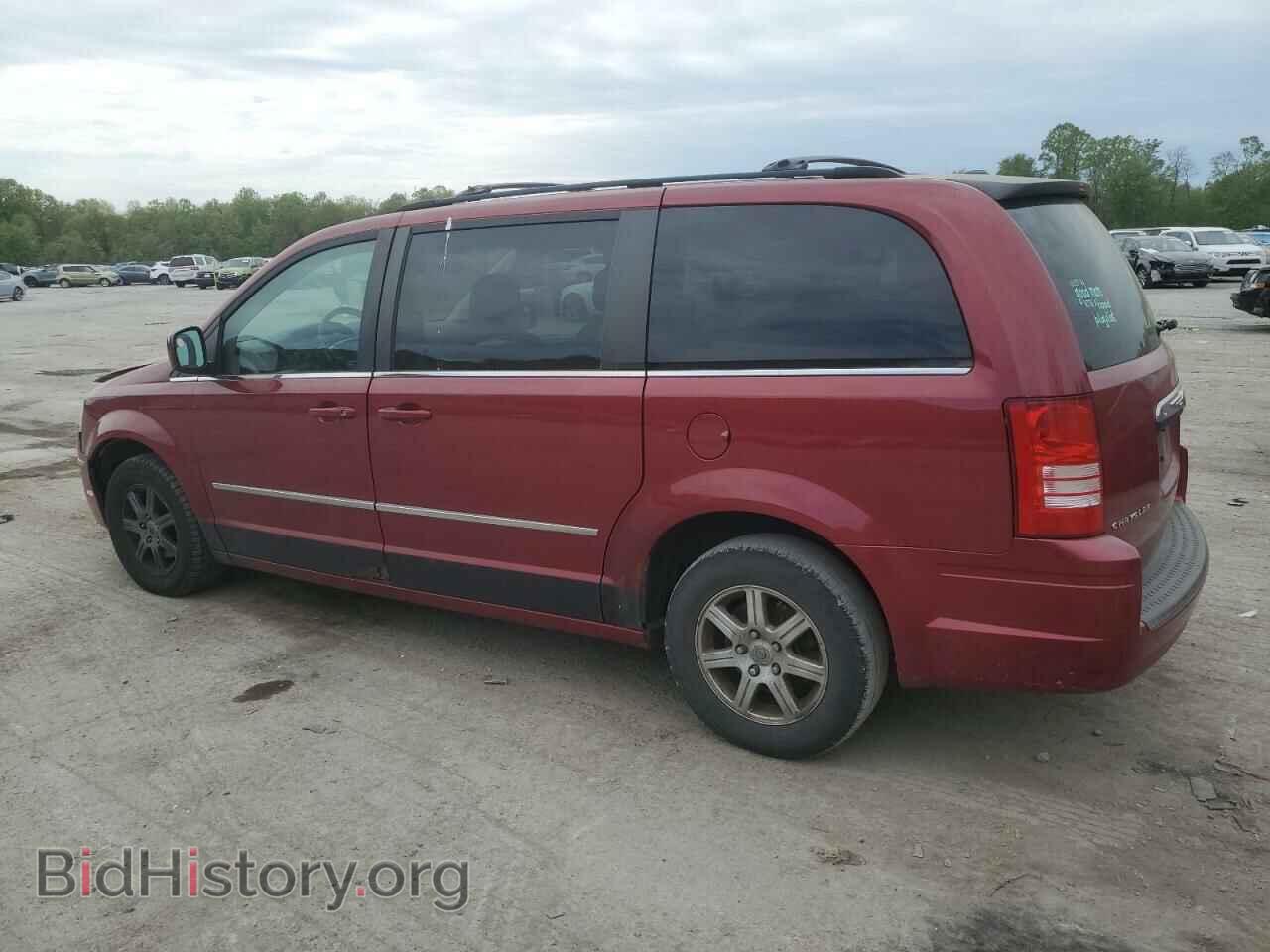 2010 CHRYSLER MINIVAN - VIN: 2A4RR8D18AR442282 - Photo 2
