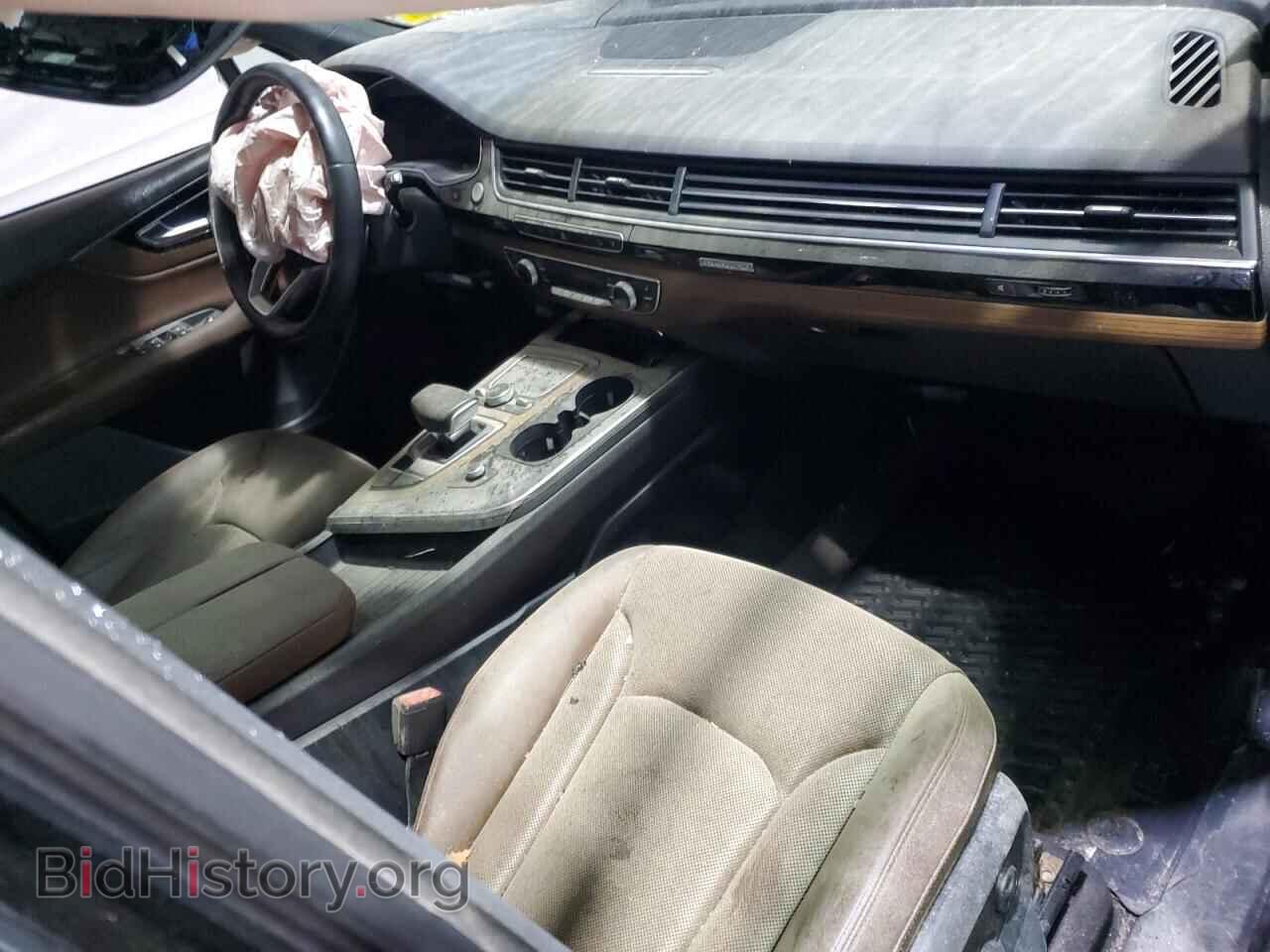 2017 AUDI Q7 - VIN: WA1VAAF74HD011594 - Фото 8