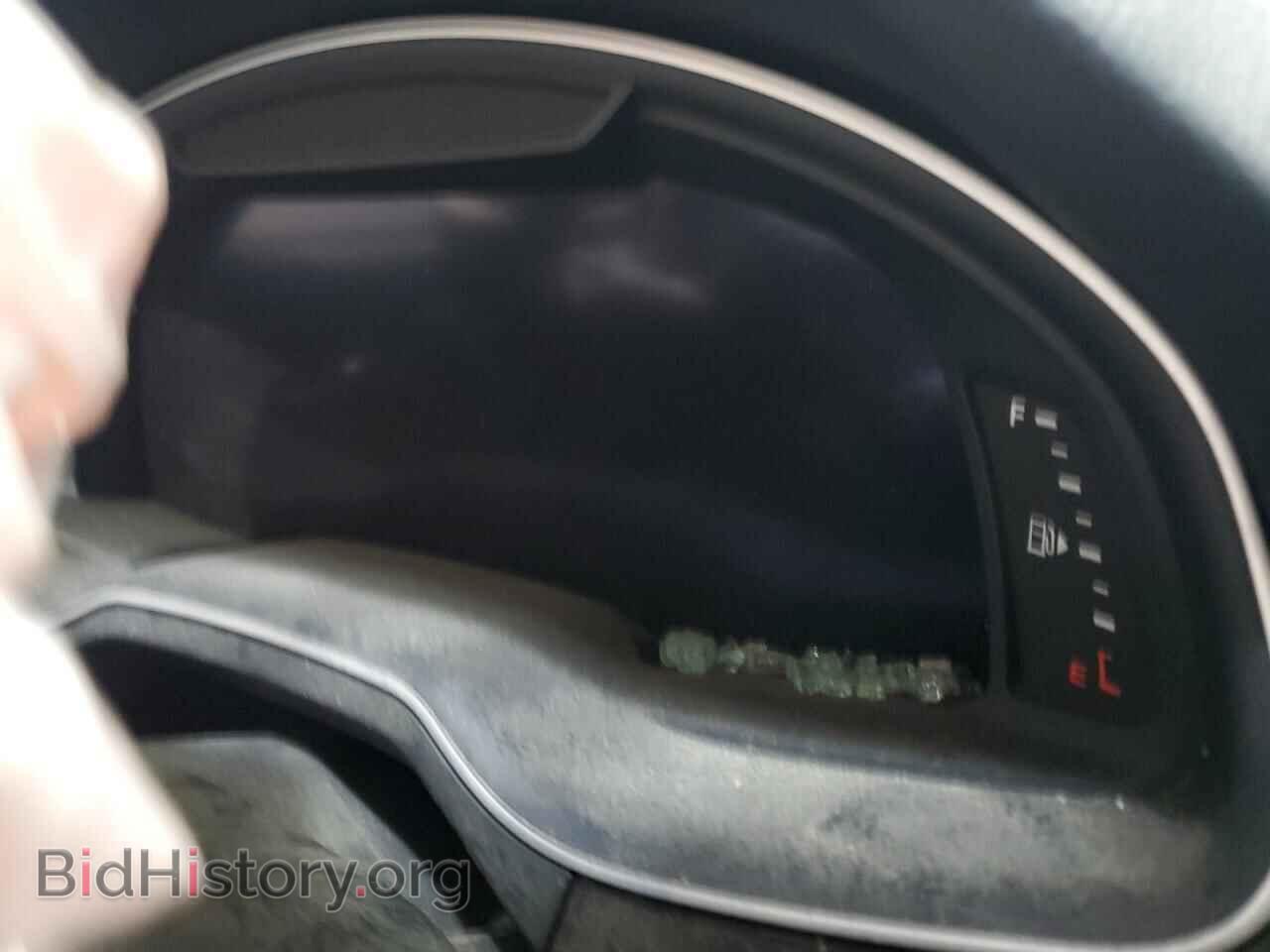 2017 AUDI Q7 - VIN: WA1VAAF74HD011594 - Фото 9