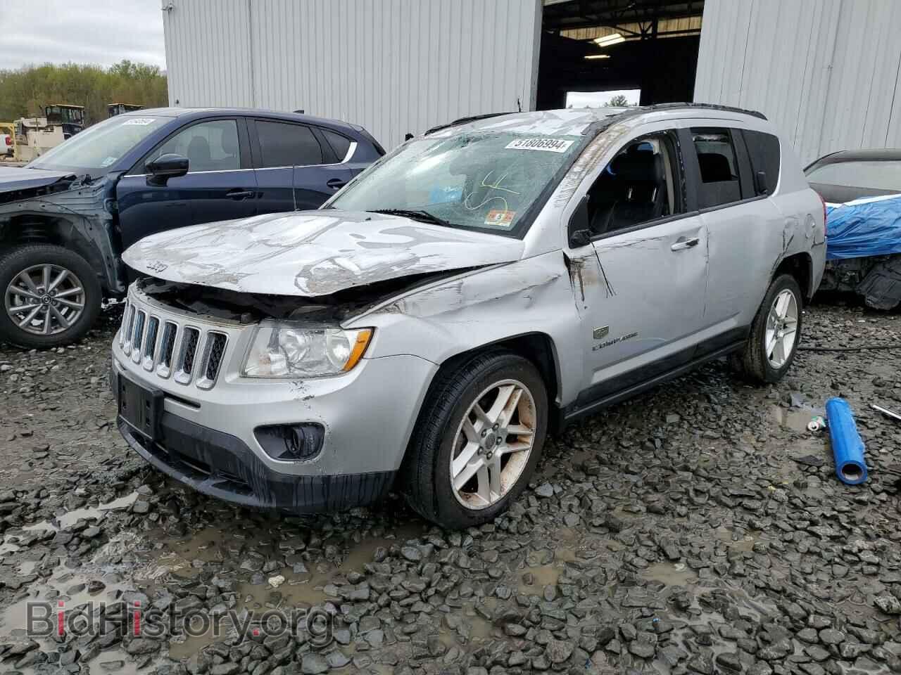 Photo 1J4NF5FB0BD182055 - JEEP COMPASS 2011