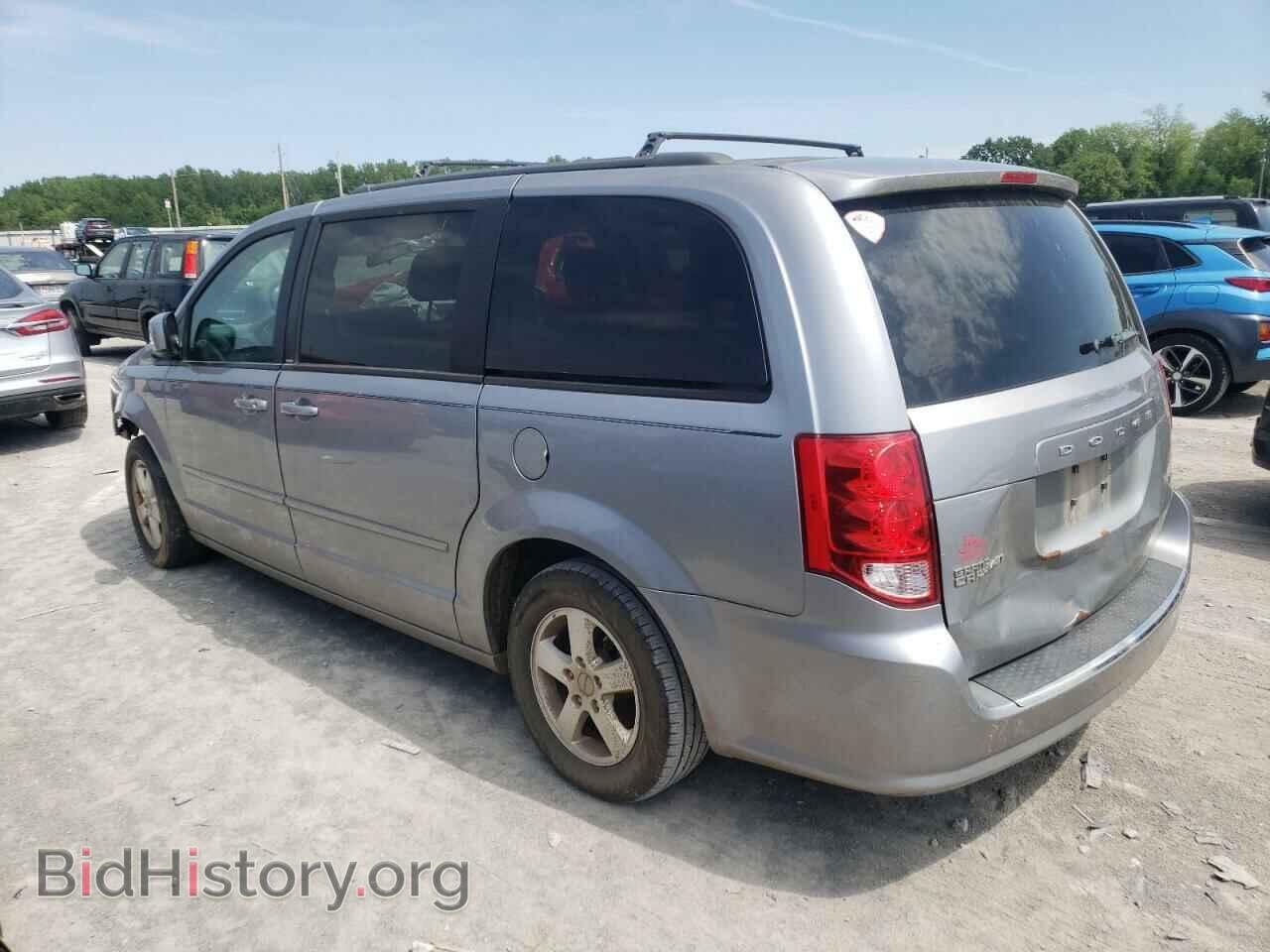 2013 DODGE CARAVAN - VIN: 2C4RDGCG4DR575436 - Фото 2
