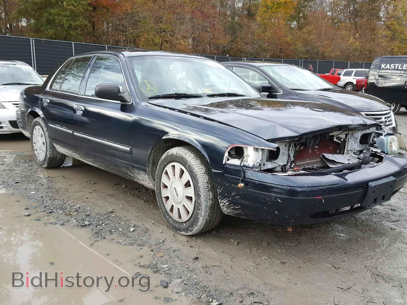 Photo 2FABP7BV4BX100697 - FORD CROWN VIC 2011