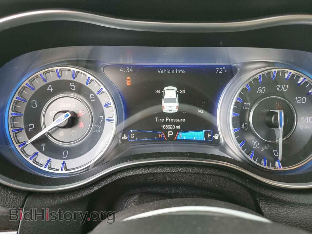 2016 CHRYSLER 300 - VIN: 2C3CCAAG7GH349110 - Фото 9