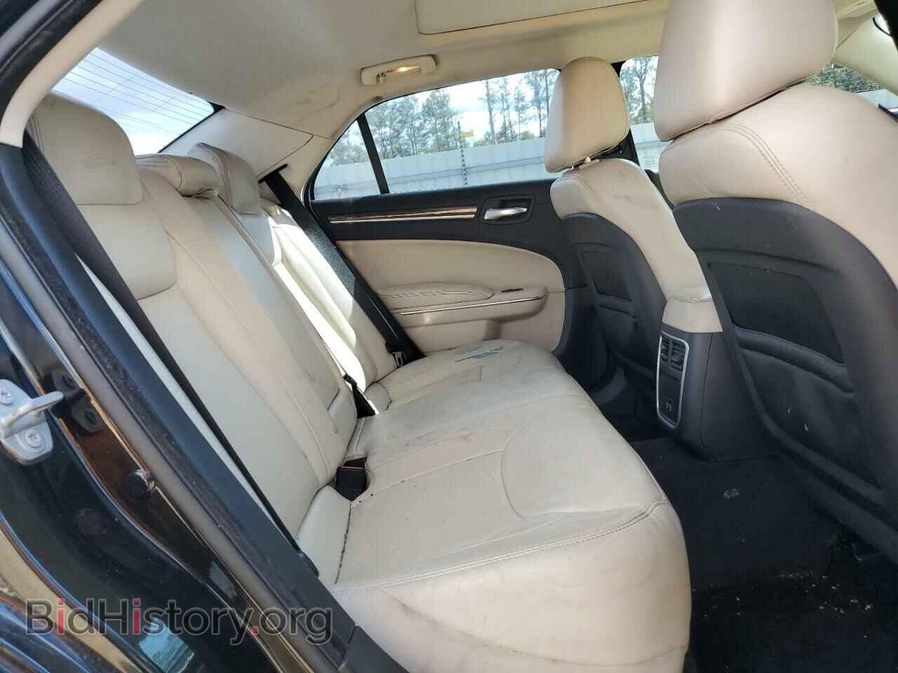 2016 CHRYSLER 300 - VIN: 2C3CCAAG7GH349110 - Фото 10