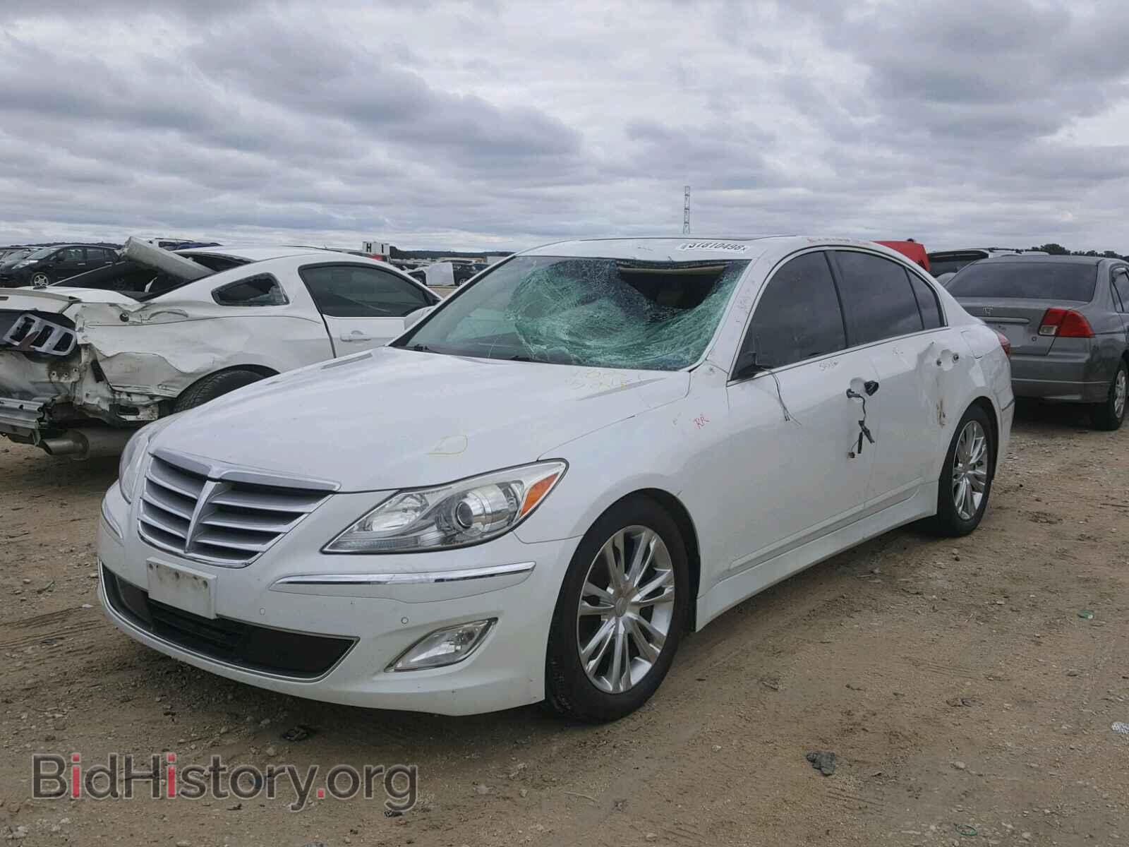 2012 HYUNDAI GENESIS - VIN: KMHGC4DD8CU182324 - Фото 2