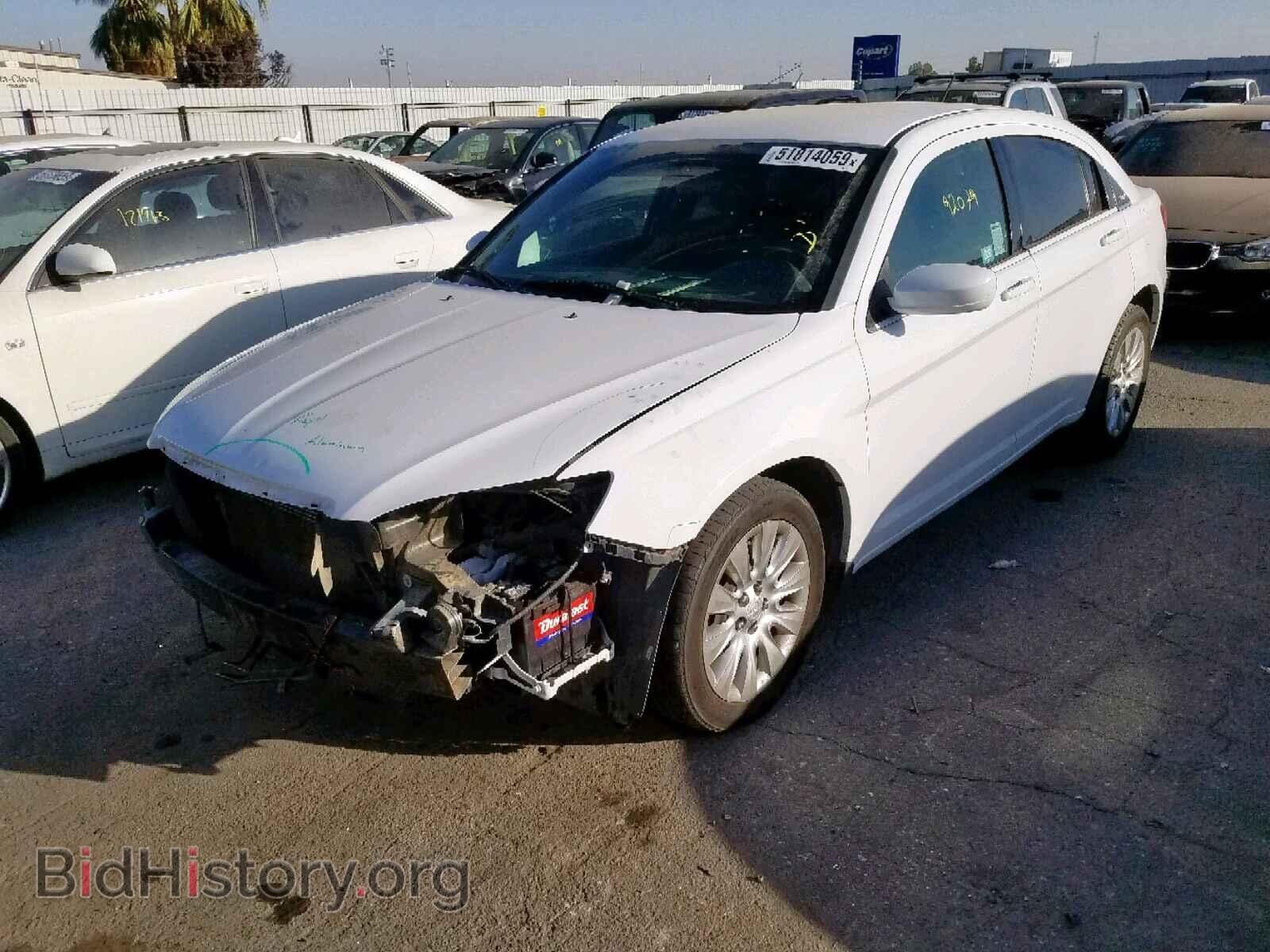 2014 CHRYSLER 200 - VIN: 1C3CCBAB7EN212652 - Фото 2