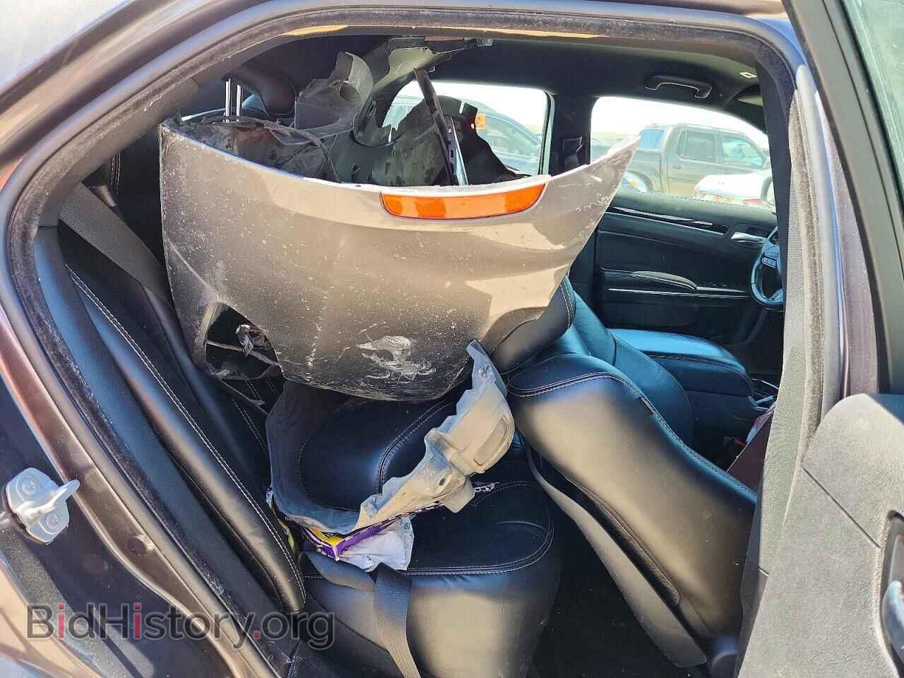 2018 CHRYSLER 300 - VIN: 2C3CCAGG7JH250320 - Photo 10