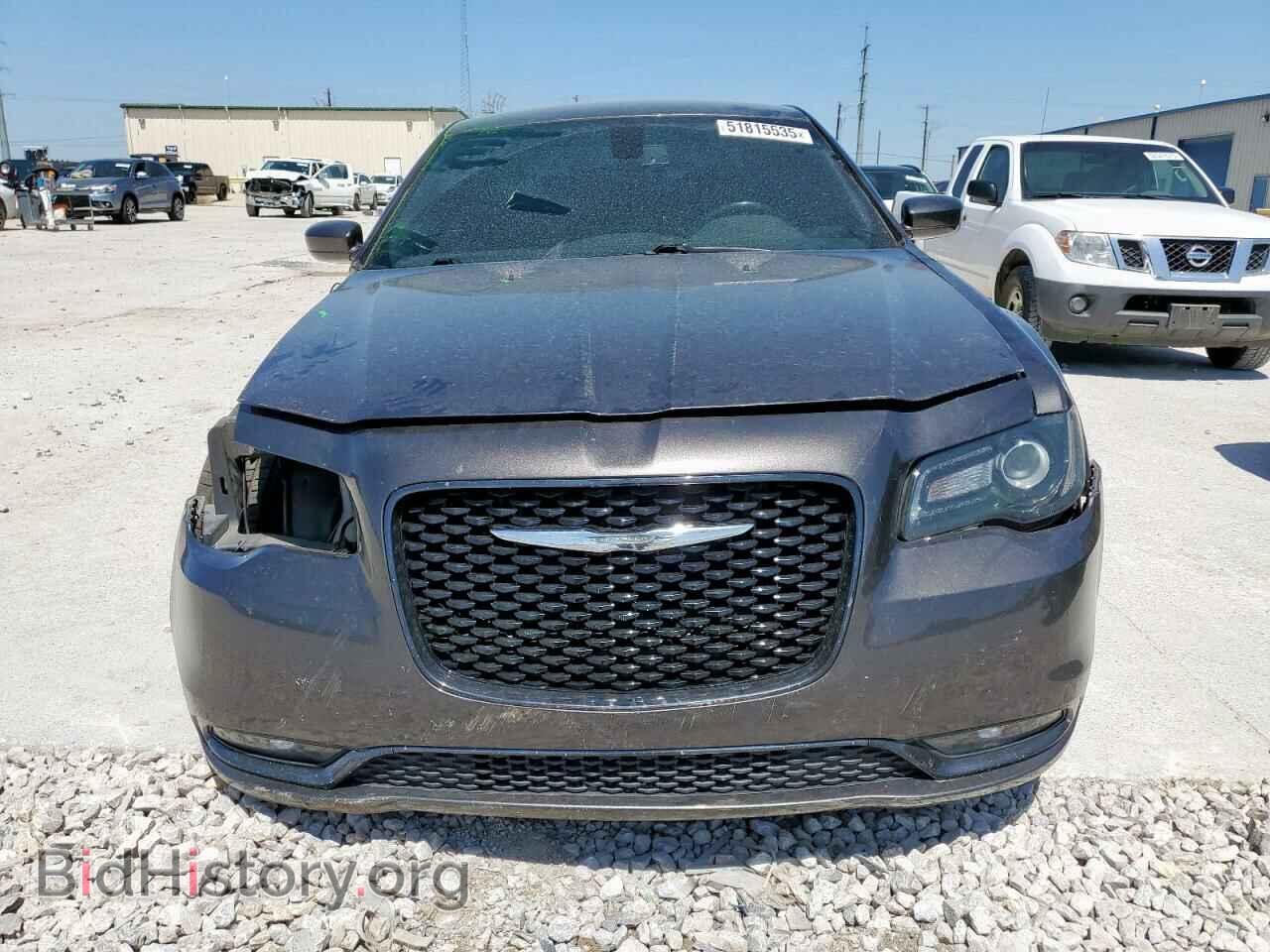 2019 CHRYSLER 300 - VIN: 2C3CCABG2KH697906 - Фото 5
