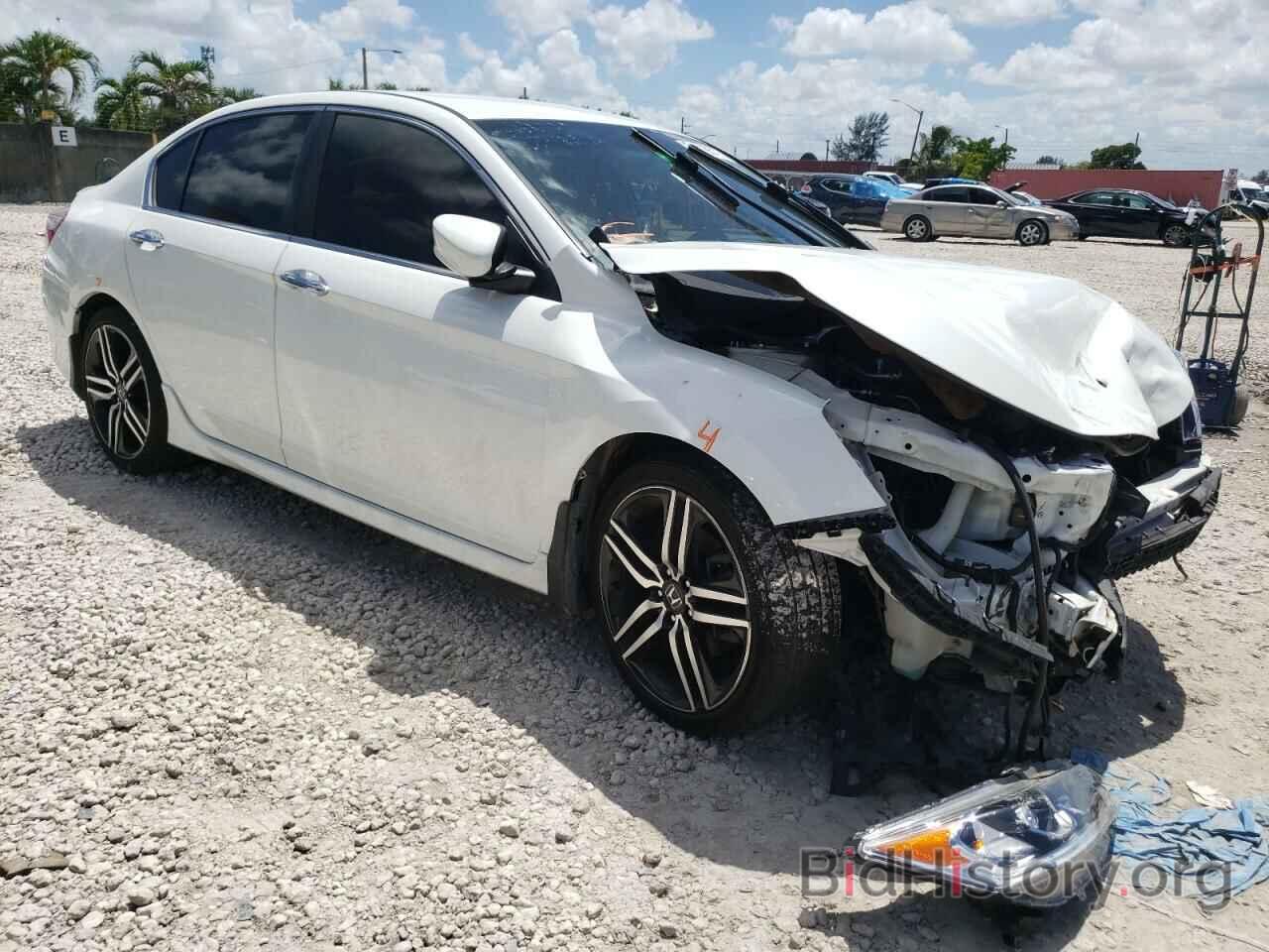 Photo 1HGCR2F11HA202884 - HONDA ACCORD 2017