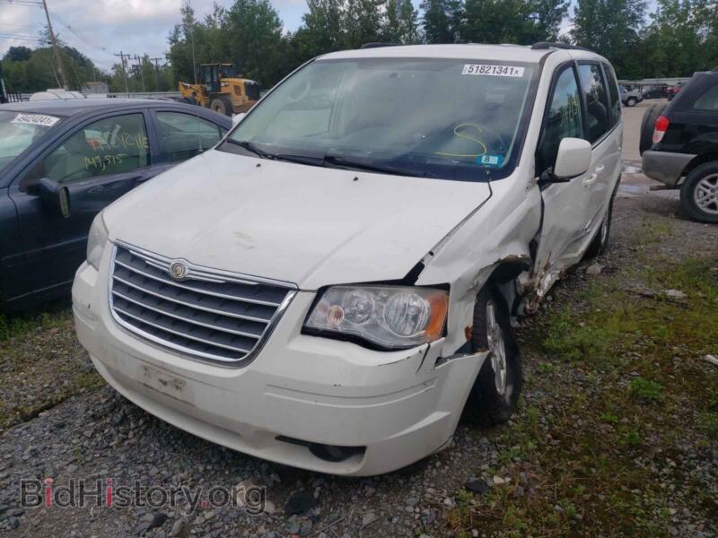 2009 Chrysler MINIVAN (VIN 2A8HR54189R683778) — photo 2 of 10