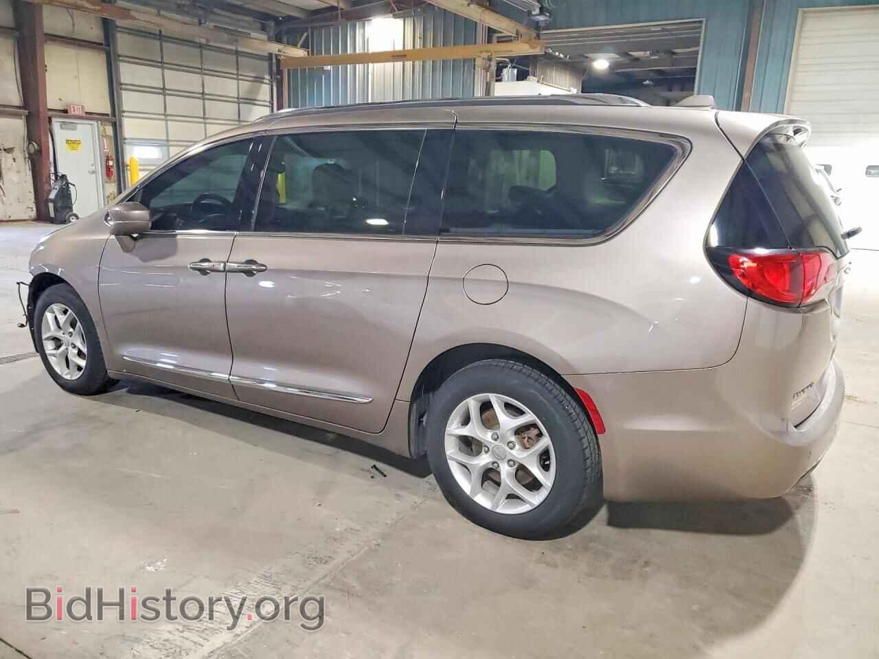 2017 CHRYSLER PACIFICA - VIN: 2C4RC1EG6HR585288 - Фото 2