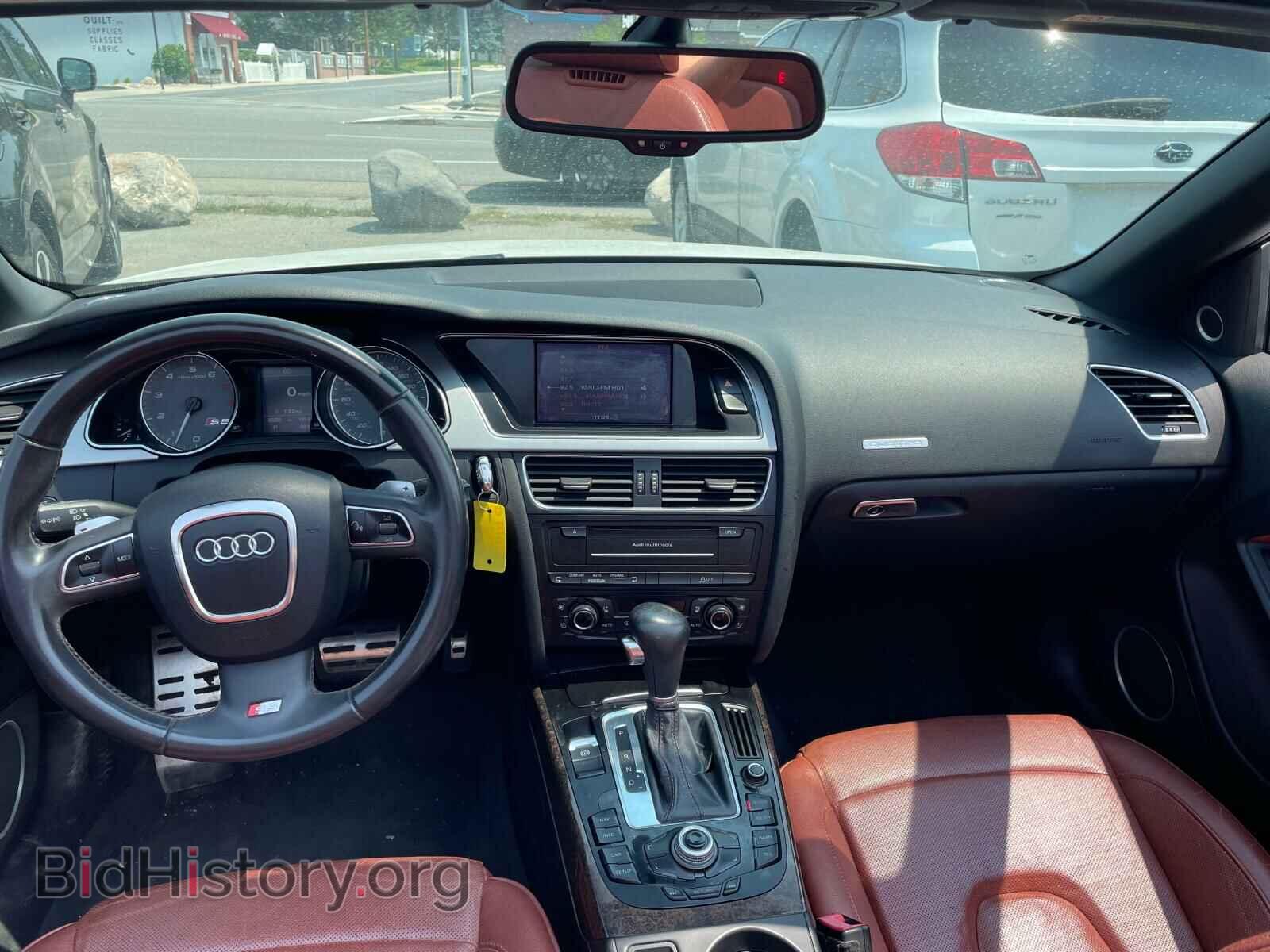 2011 AUDI S5/RS5 - VIN: WAUCGAFH8BN017496 - Фото 2