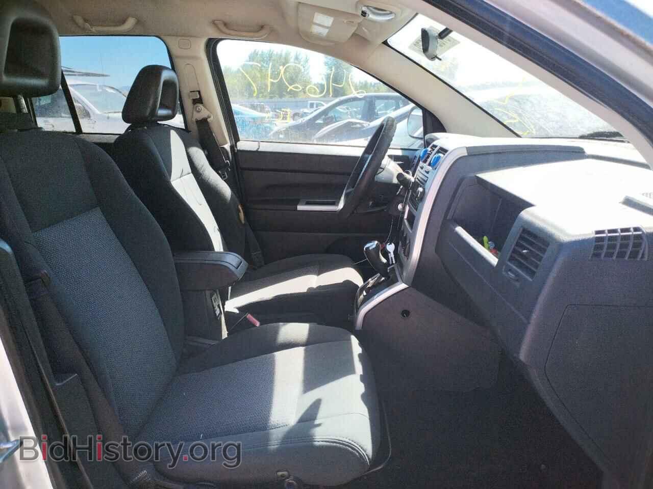 2008 JEEP COMPASS - VIN: 1J8FF47WX8D647299 - Фото 5