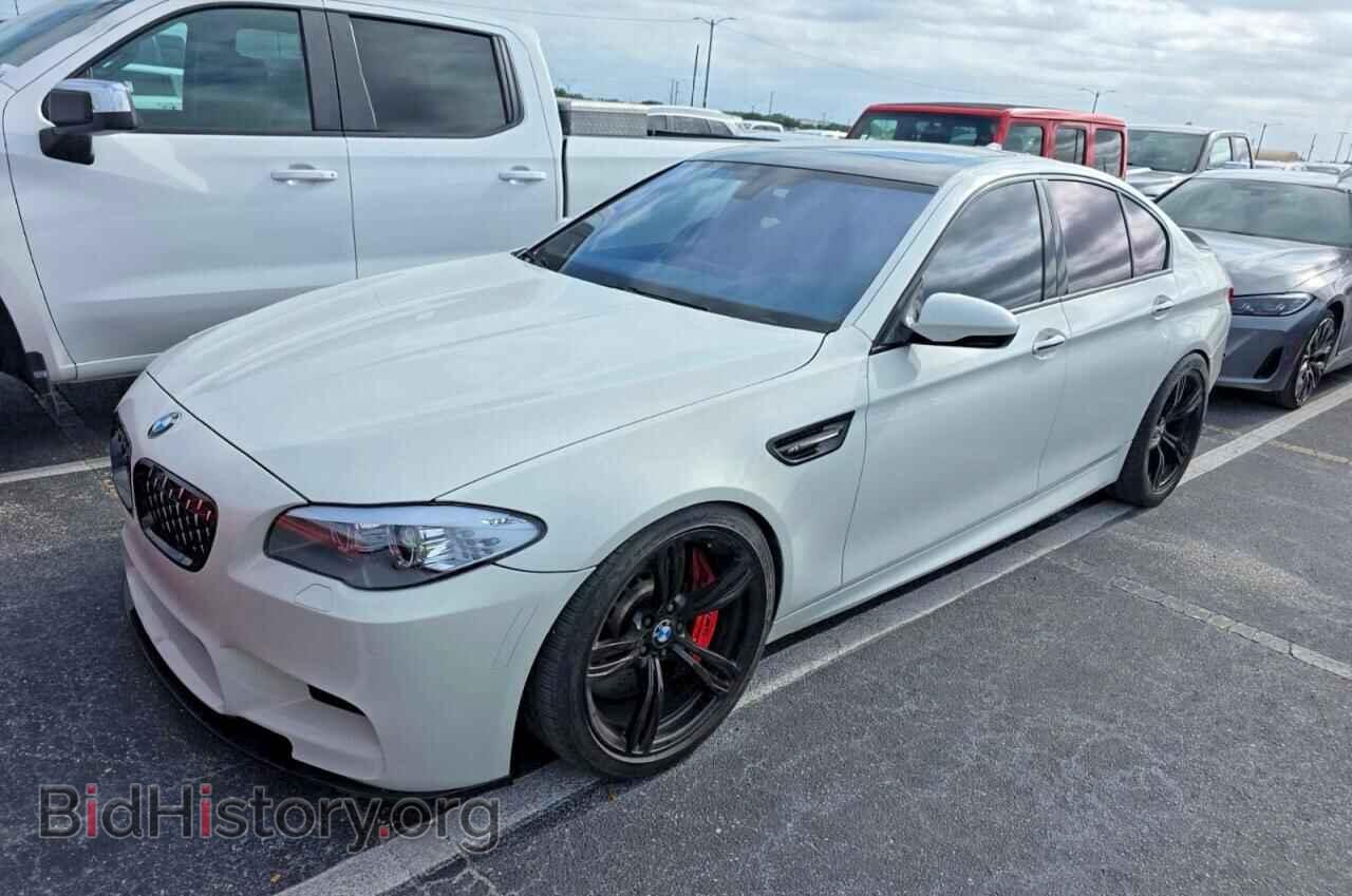 2013 BMW M5 - VIN: WBSFV9C51DC772673 - Фото 2