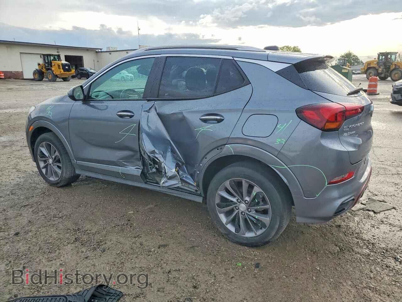 2022 BUICK ENCORE - VIN: KL4MMESL3NB044347 - Photo 2