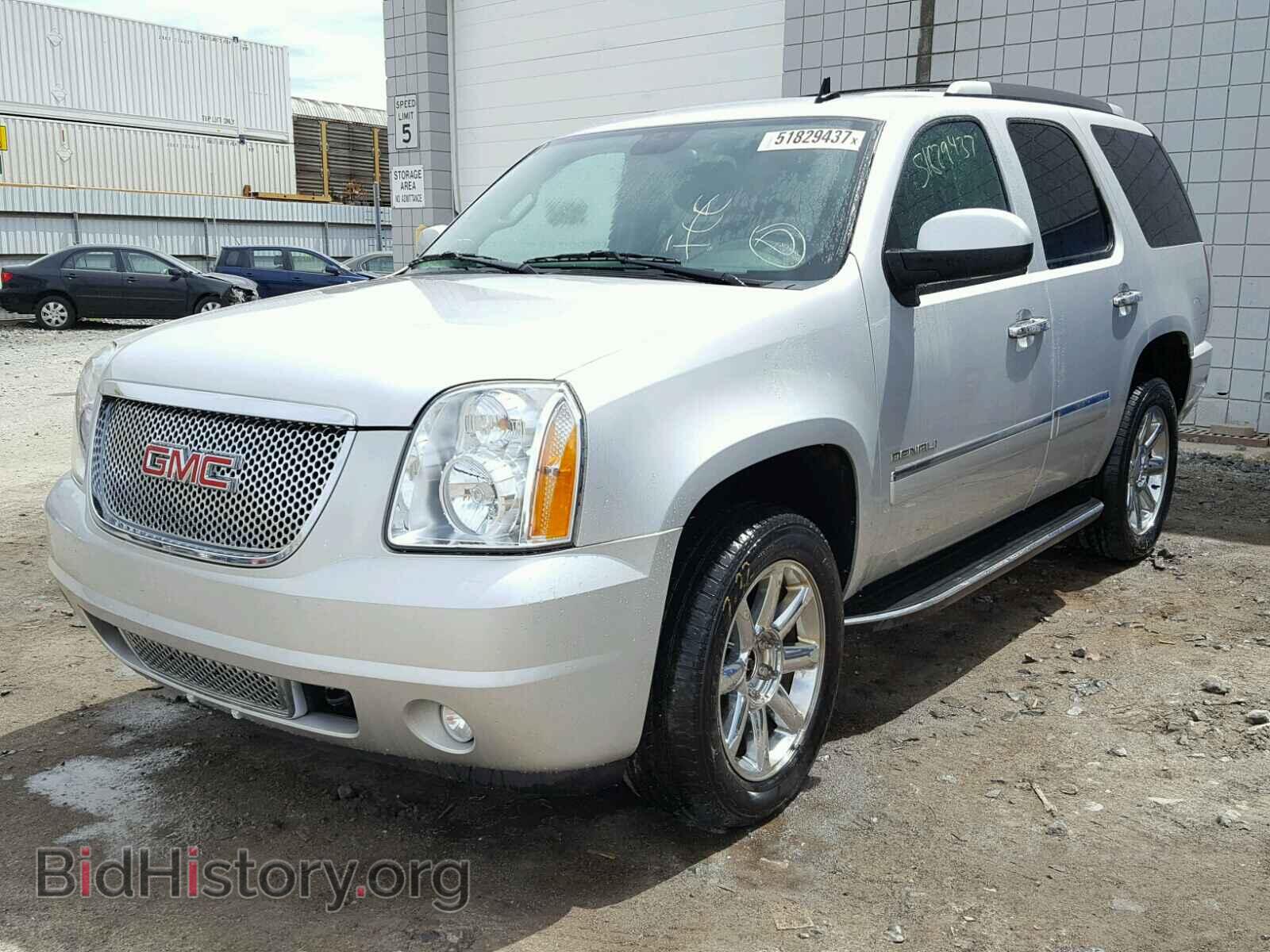2011 GMC YUKON - VIN: 1GKS2EEF6BR360096 - Фото 2