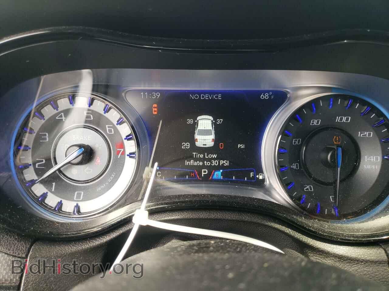 2016 CHRYSLER 300 - VIN: 2C3CCAGG7GH148184 - Фото 9