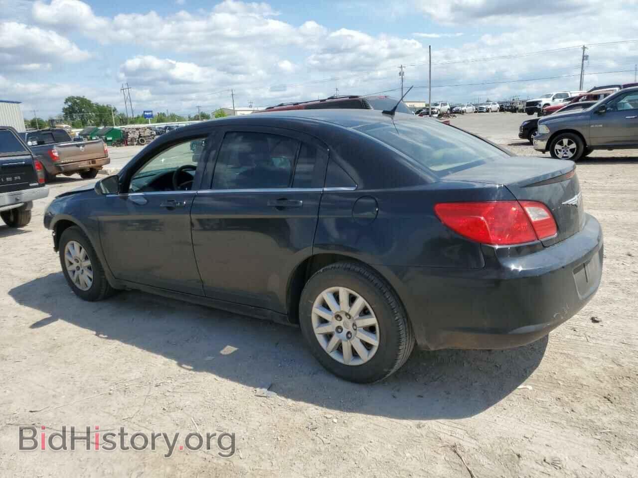 2010 CHRYSLER SEBRING - VIN: 1C3CC4FB8AN183726 - Фото 2