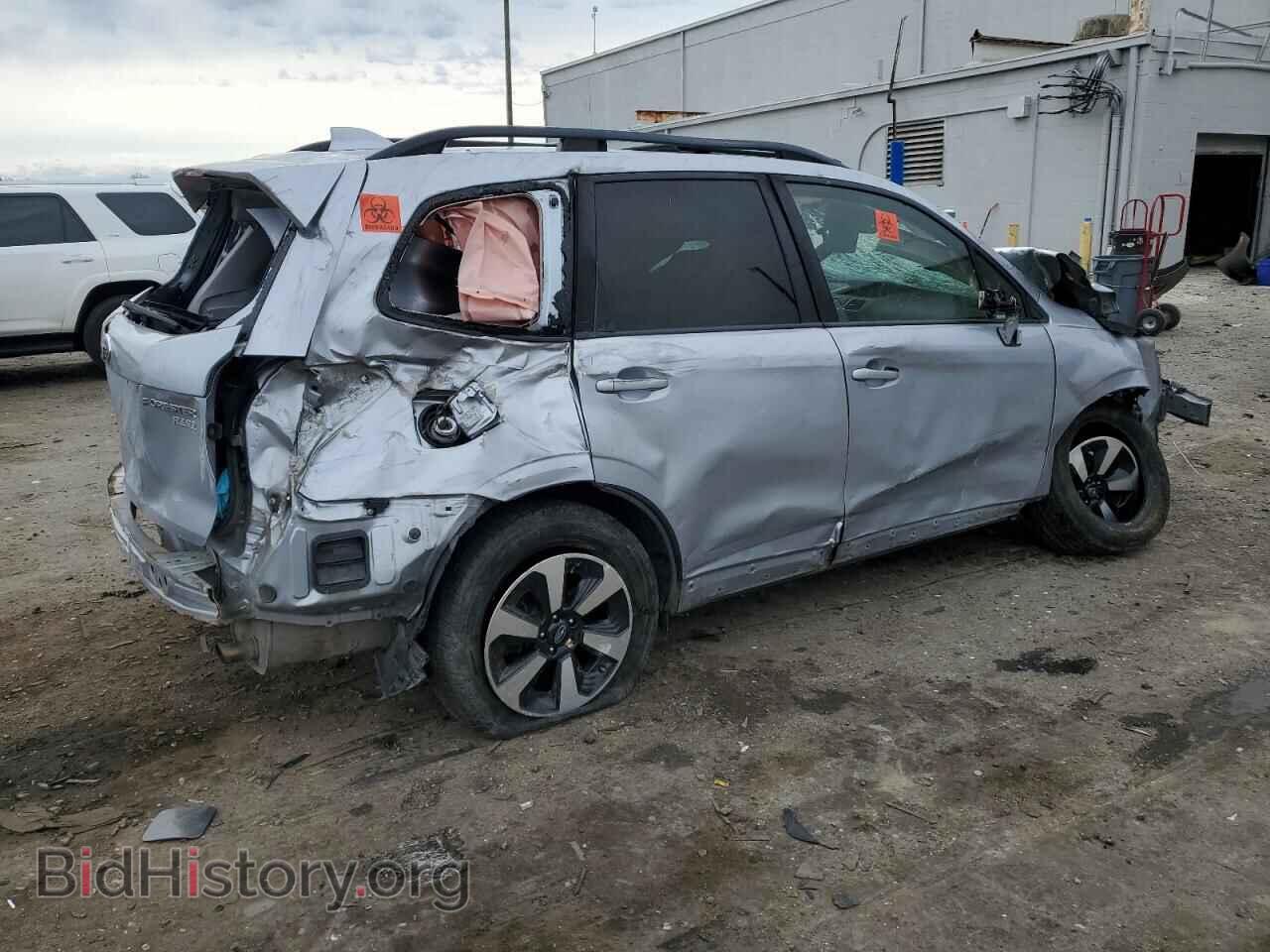 2017 SUBARU FORESTER - VIN: JF2SJAEC3HG478948 - Фото 3