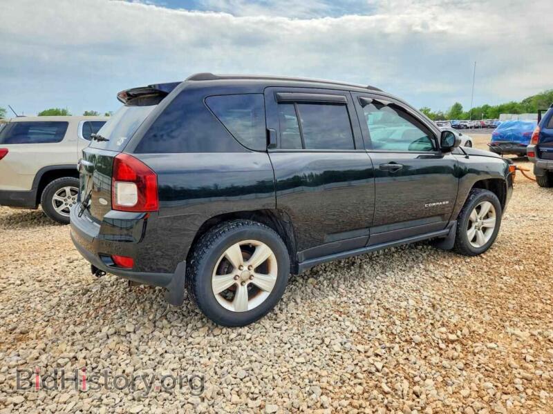 2014 Jeep COMPASS (VIN 1C4NJDEB5ED858696) — photo 3 of 12
