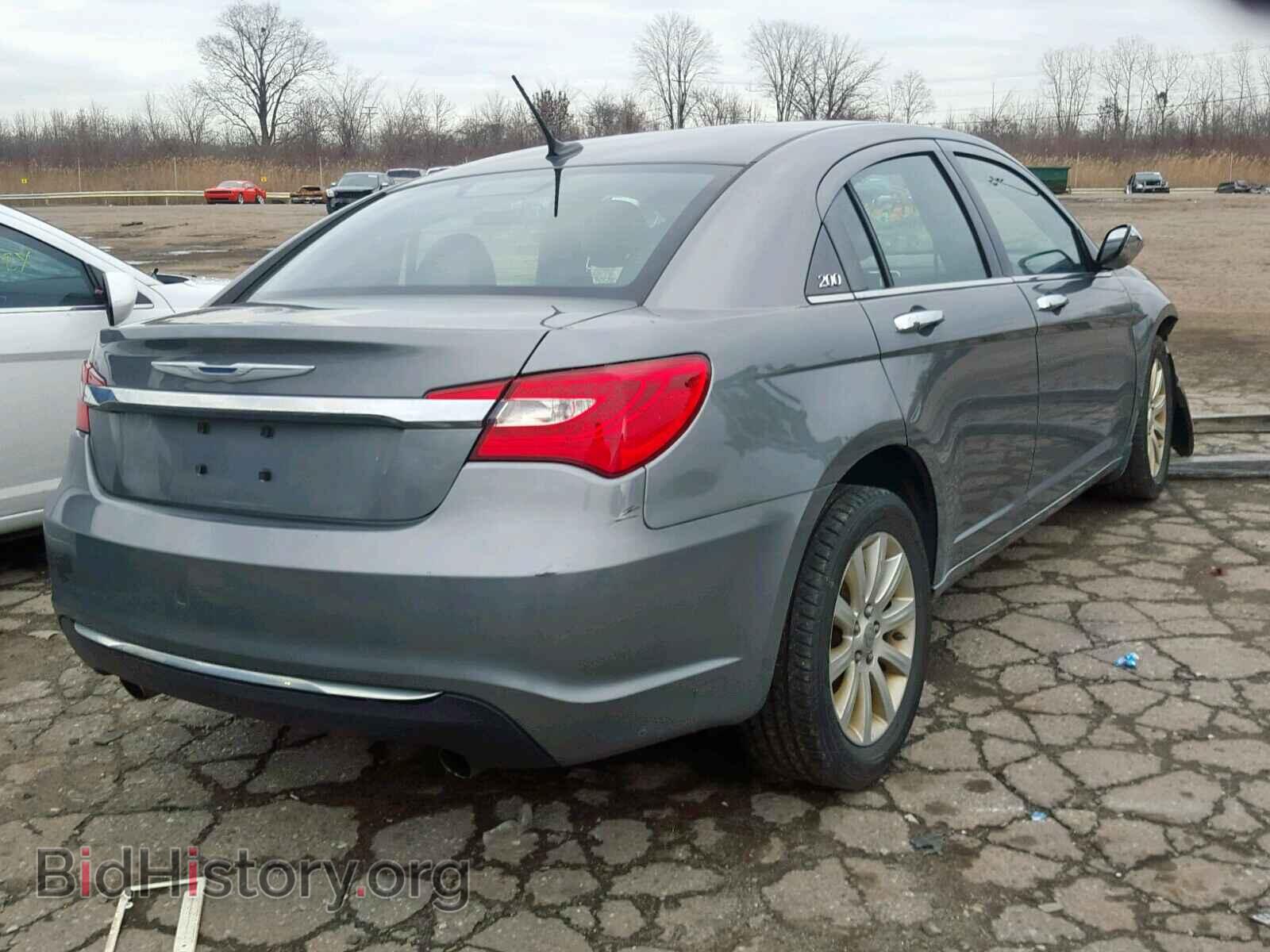 2013 CHRYSLER 200 - VIN: 1C3CCBCG1DN504532 - Photo 4
