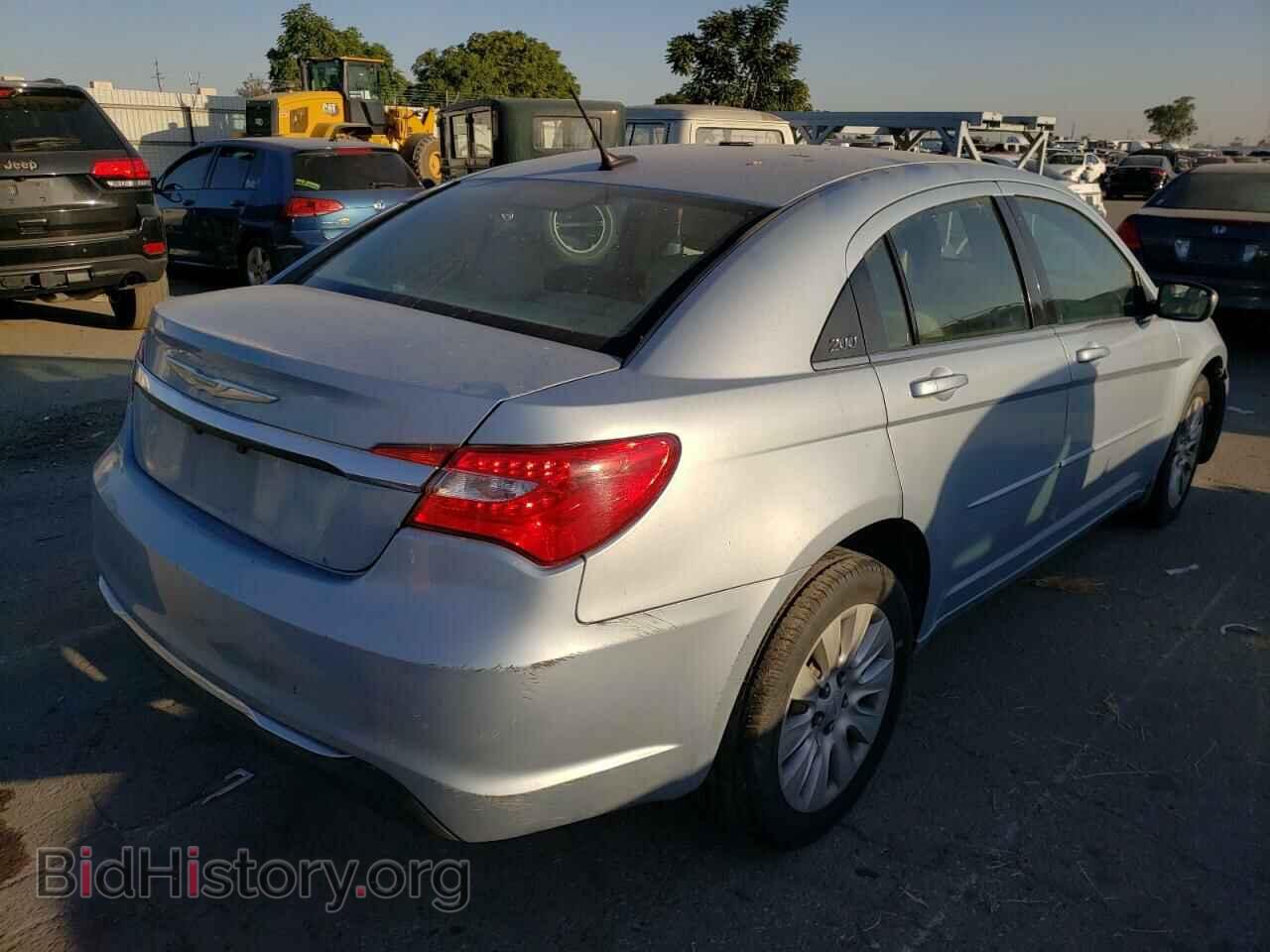 2013 CHRYSLER 200 - VIN: 1C3CCBAB9DN568759 - Фото 4