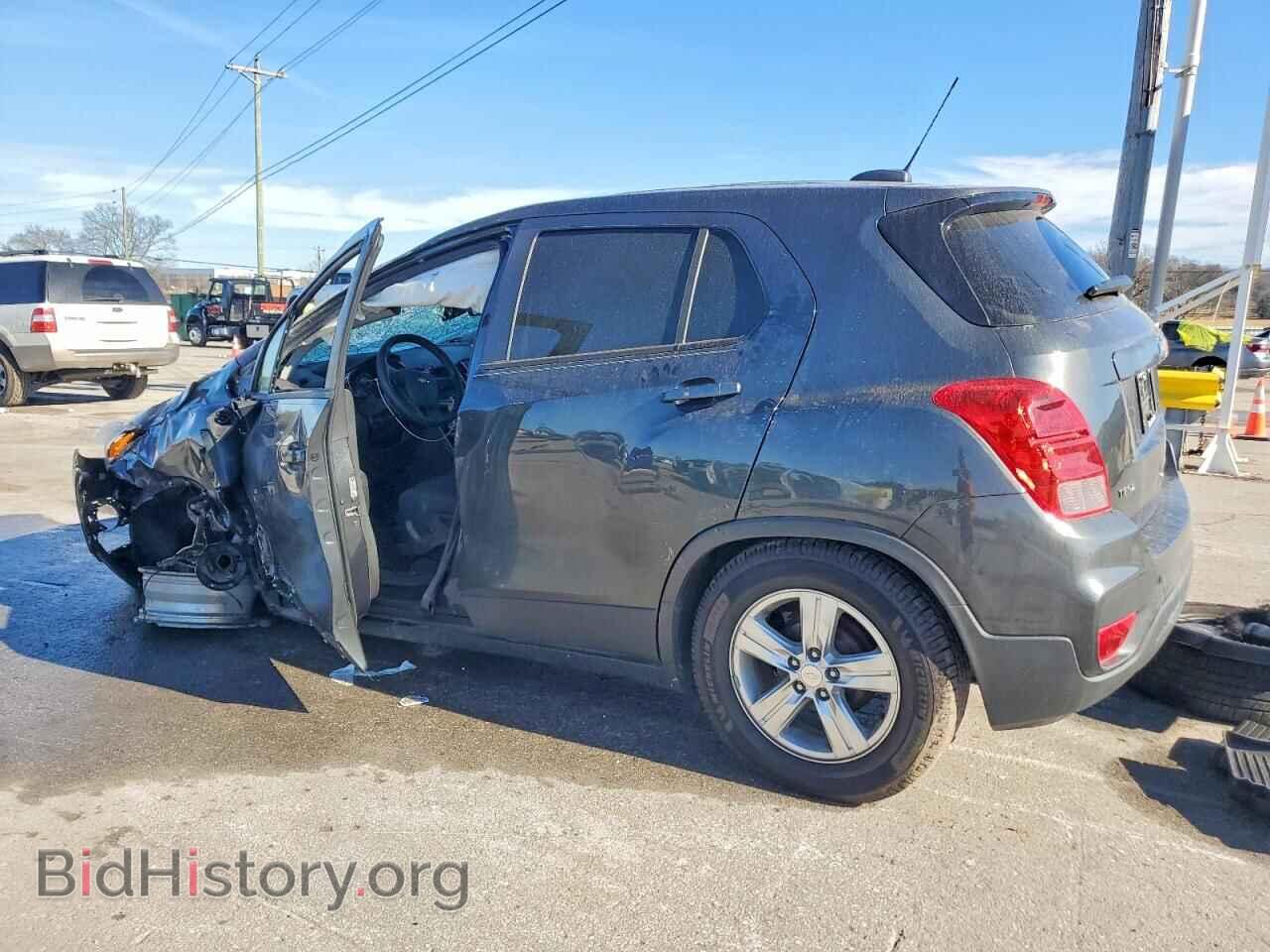 2019 CHEVROLET TRAX - VIN: 3GNCJKSB3KL326974 - Фото 2