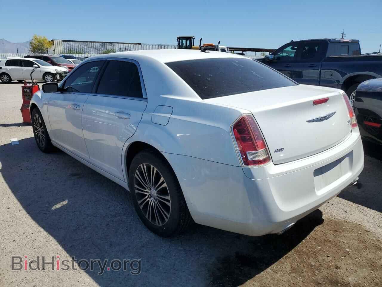 2013 CHRYSLER 300 - VIN: 2C3CCAGG0DH716044 - Фото 2