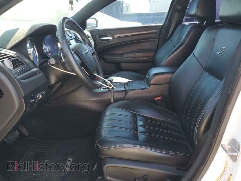 2013 Chrysler 300 (VIN 2C3CCAGG0DH716044) — photo 7 of 13