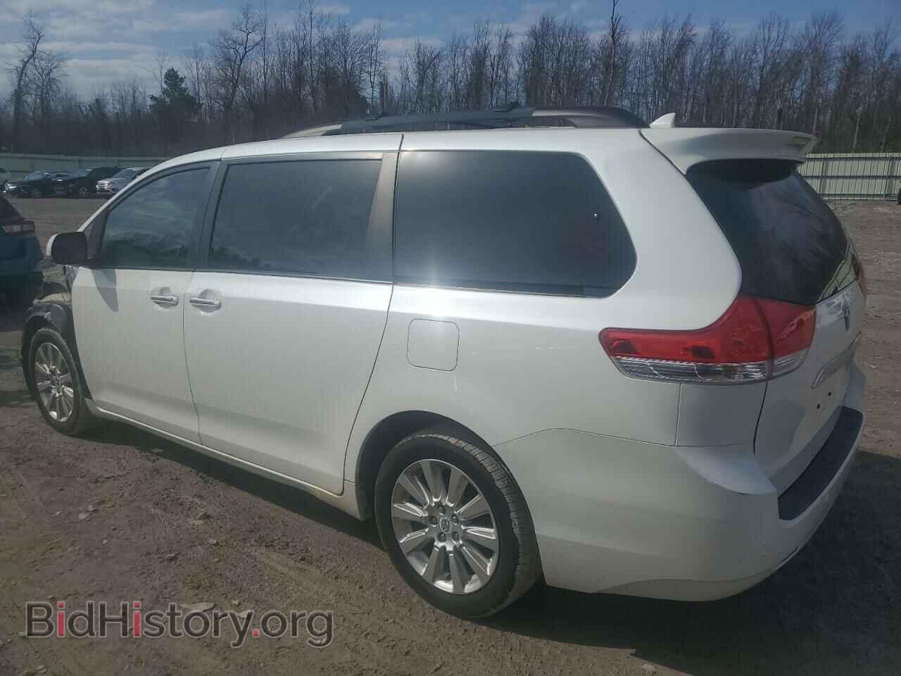 2011 TOYOTA All Models - VIN: 5TDDK3DC8BS028811 - Photo 2