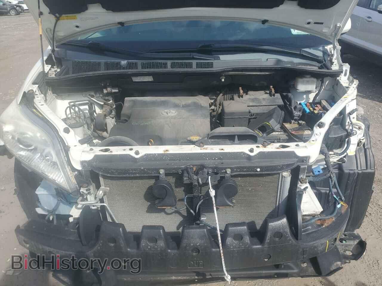 2011 TOYOTA All Models - VIN: 5TDDK3DC8BS028811 - Photo 12