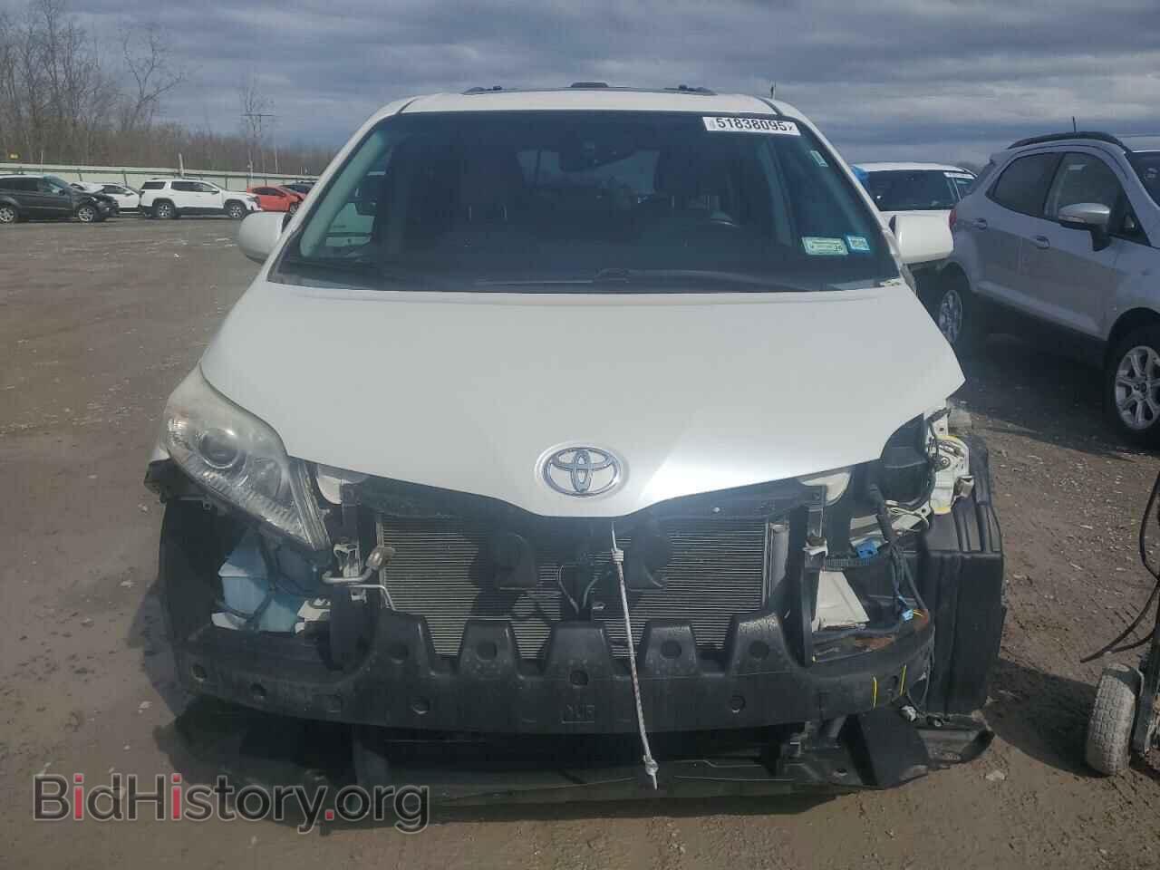2011 TOYOTA All Models - VIN: 5TDDK3DC8BS028811 - Photo 5