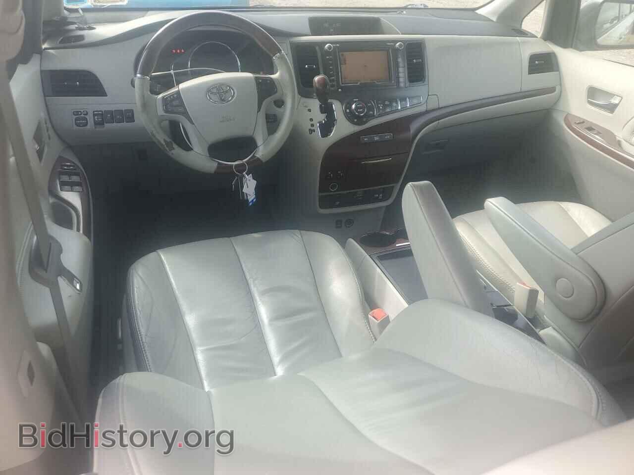 2011 TOYOTA All Models - VIN: 5TDDK3DC8BS028811 - Photo 8