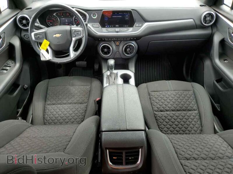 2020 Chevrolet BLAZER (VIN 3GNKBCRS7LS657522) — photo 8 of 13