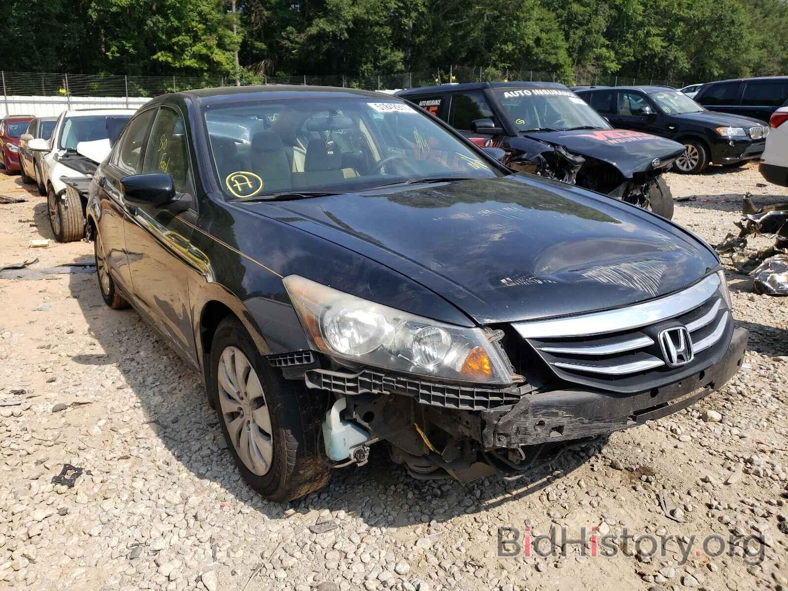 Photo 1HGCP2F37CA086557 - HONDA ACCORD 2012