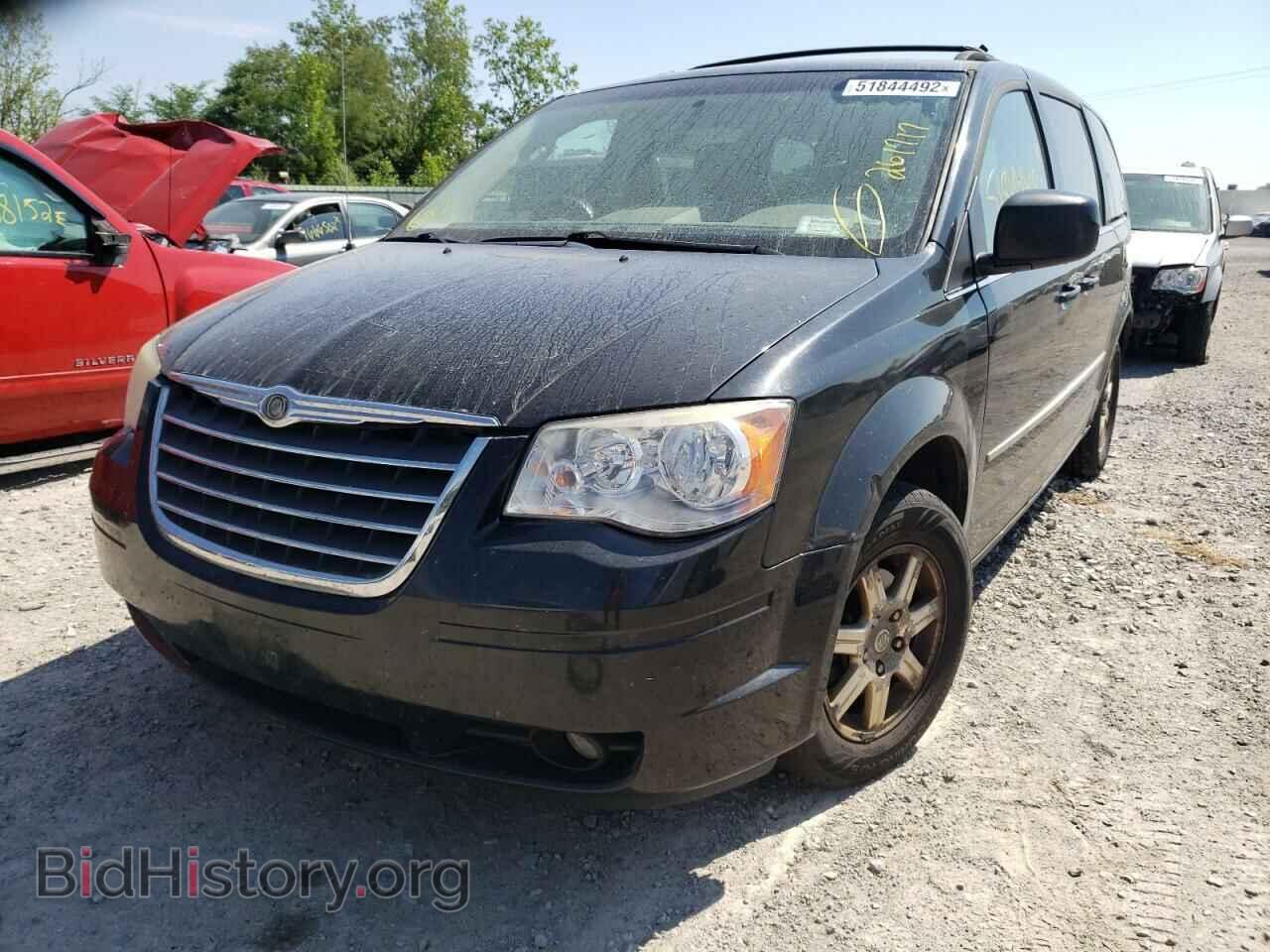 2009 CHRYSLER MINIVAN - VIN: 2A8HR54199R683644 - Фото 2
