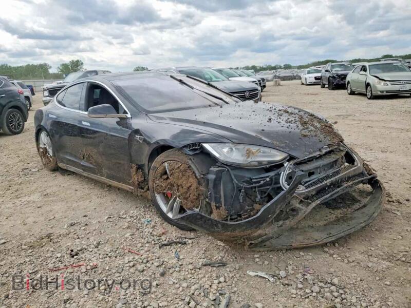 2016 Tesla MODEL S (VIN 5YJSA1E49GF128935) — фото 4 из 13