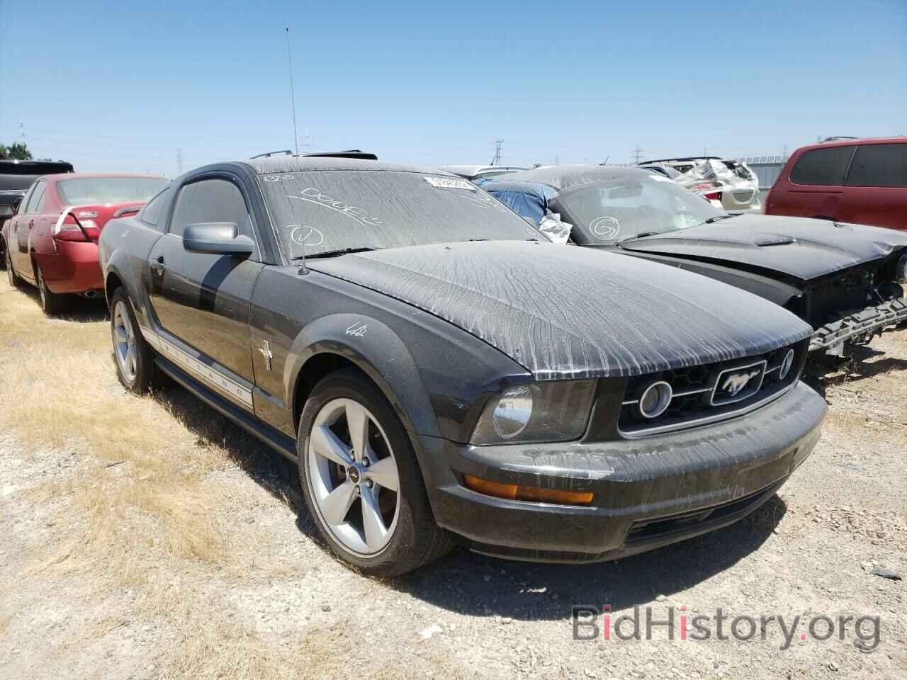 Photo 1ZVFT80N875255694 - FORD MUSTANG 2007