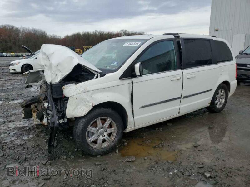 2011 Chrysler MINIVAN Touring (VIN 2A4RR5DG2BR664966) — photo 1 of 14, Copart, damage: front end