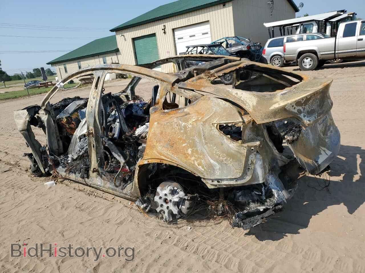 2025 TESLA MODEL Y - VIN: 7SAYGAEEXSF262561 - Фото 2