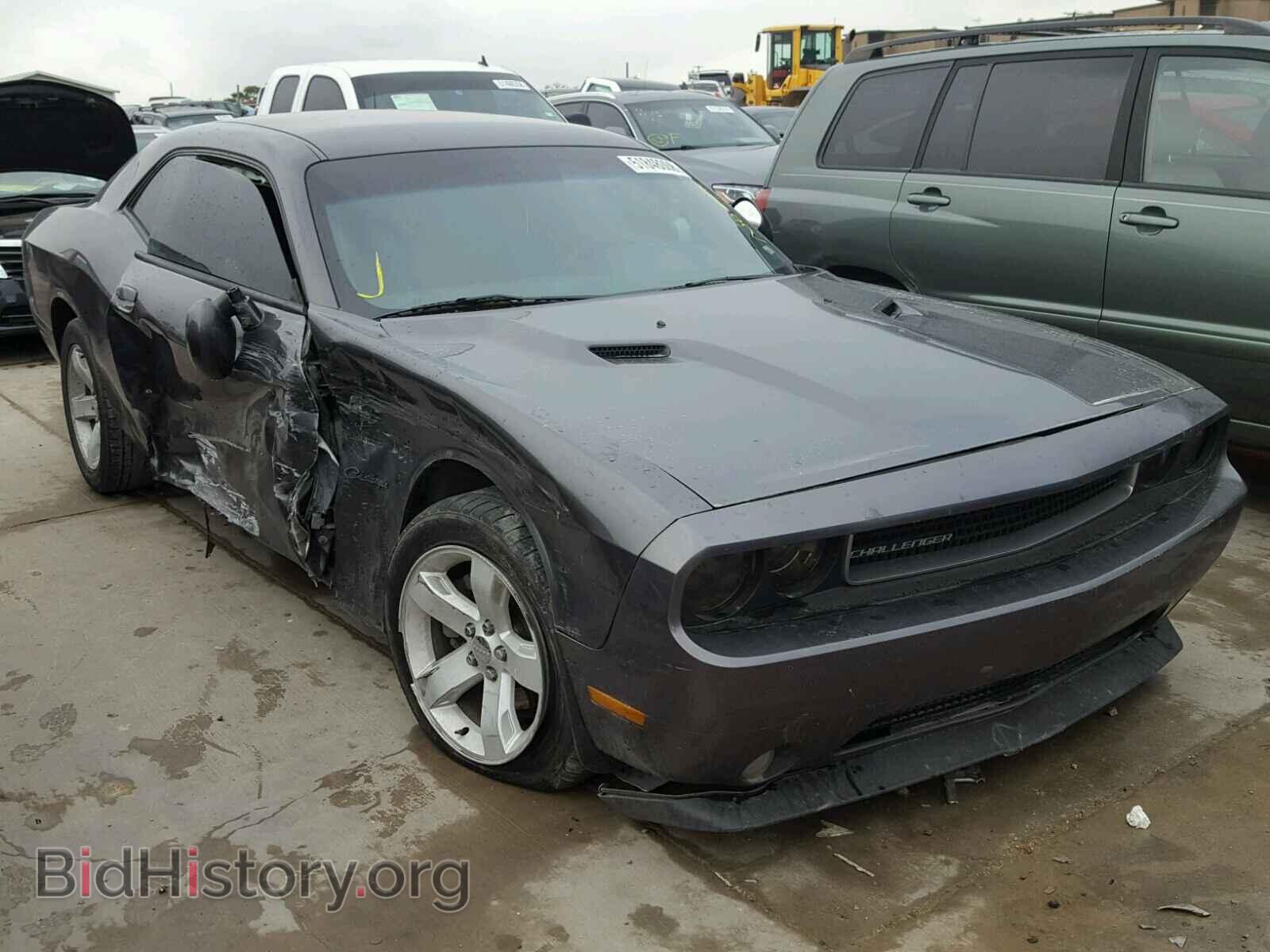 Фотография  - DODGE CHALLENGER 2014