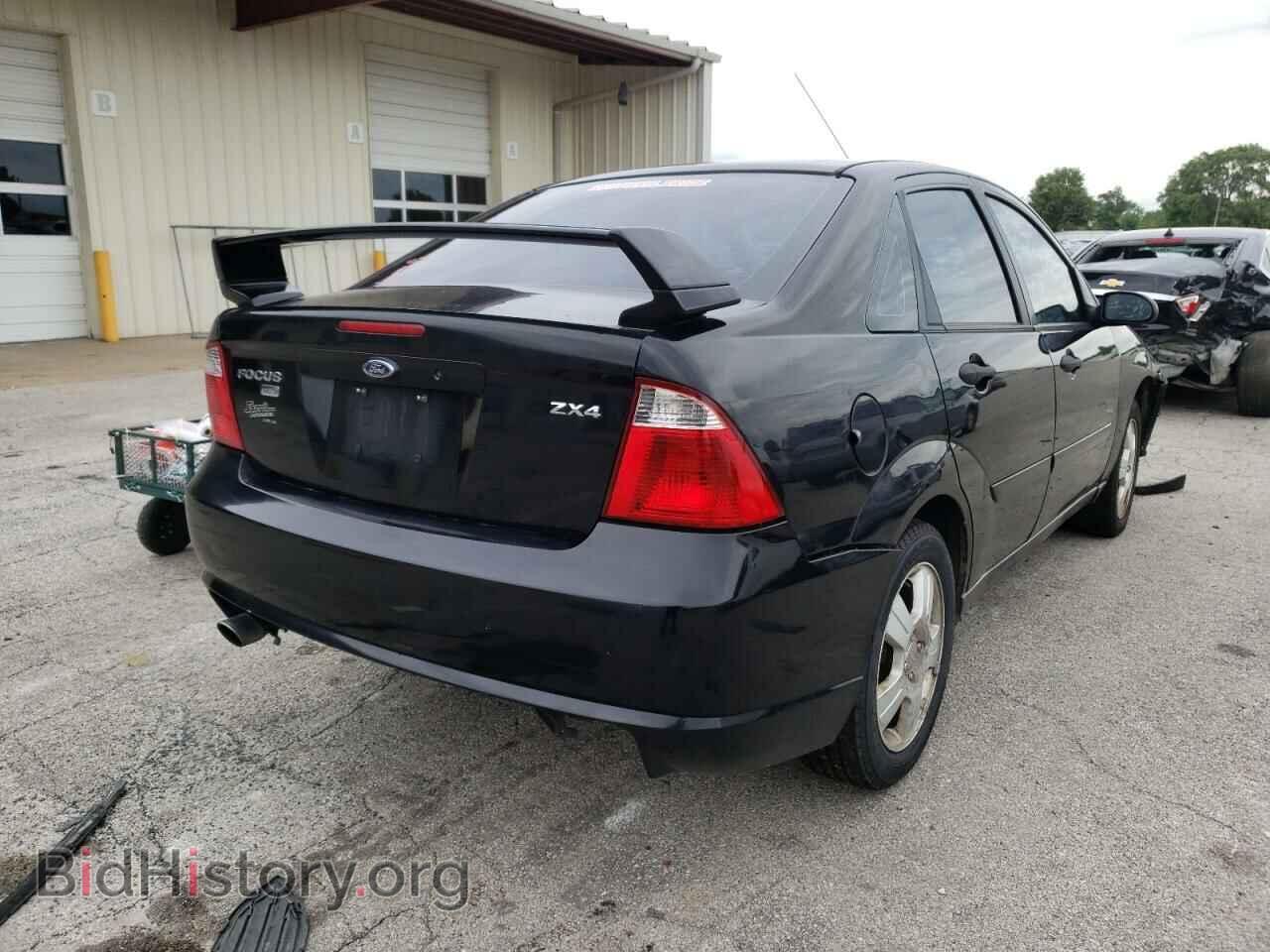 2006 FORD FOCUS - VIN: 1FAFP34N06W166270 - Фото 4