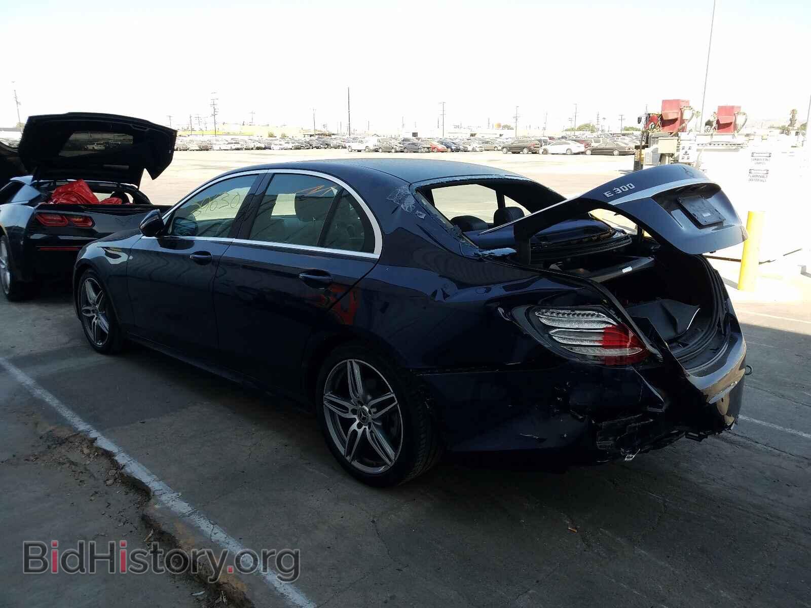 2018 MERCEDES-BENZ E-CLASS - VIN: WDDZF4JB9JA453564 - Фото 3