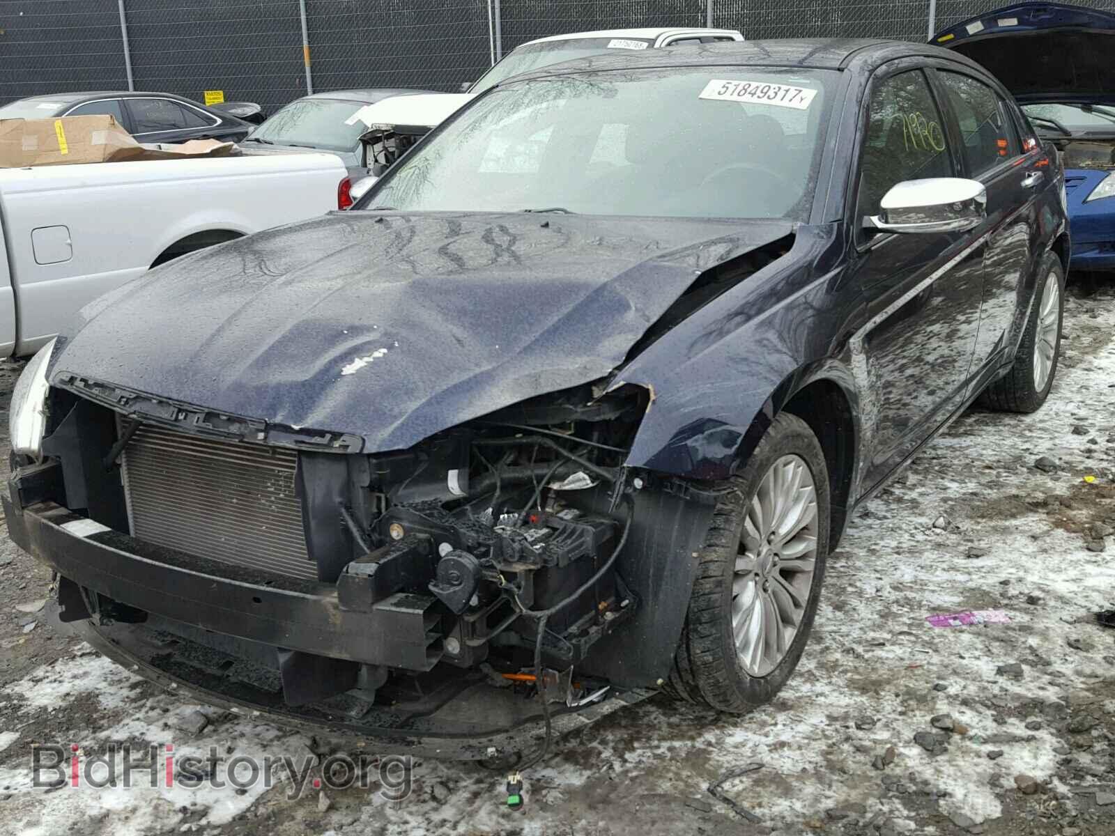 2011 CHRYSLER 200 - VIN: 1C3BC2FB9BN594800 - Фото 2